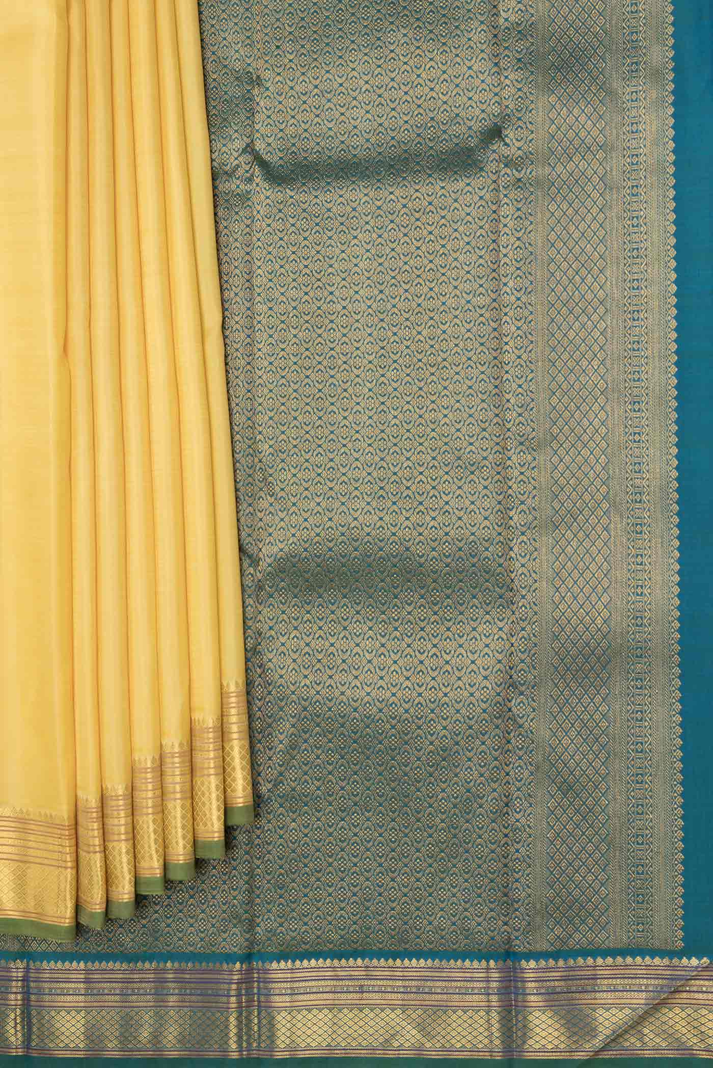 pleats pallu