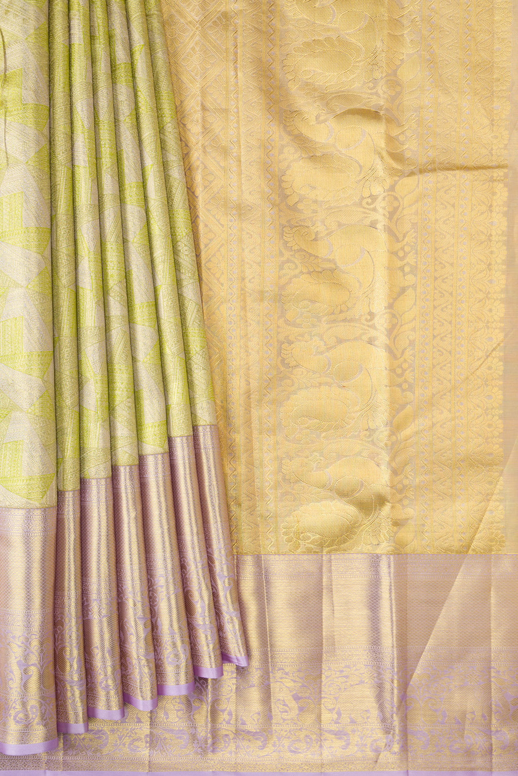 Pleats and pallu of Pista Green Dual Tone Kanchipuram Tissue Silk Saree with Zari Brocade on the body and Zari Border. 