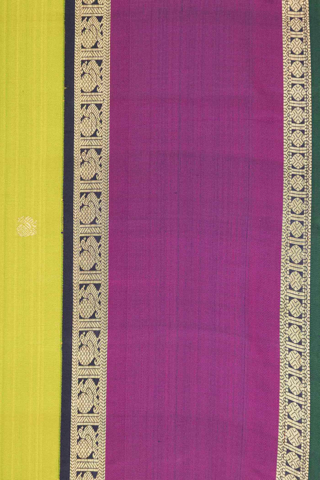 Border image of Pure Silk Pure Zari Parrot Green Dual Tone Kanchipuram Saree with Zari Butta on the body and Zari Border