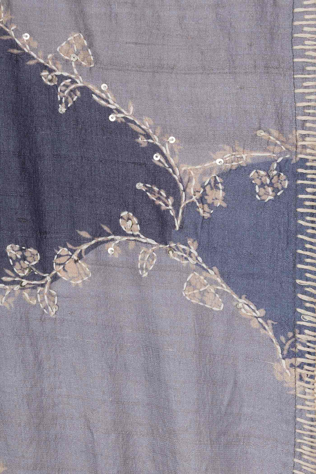 Border image of Grey Dual Tone Tussar Saree with Embroidery on the body and Embroidery Border