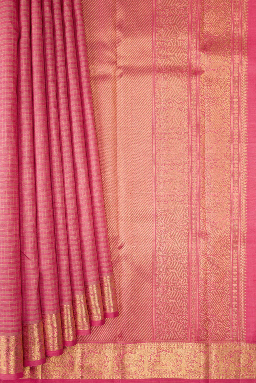 Pleats and pallu of Pure Silk Pure Zari Pink Kanchipuram Saree with Checked design on the body and Zari Border. 