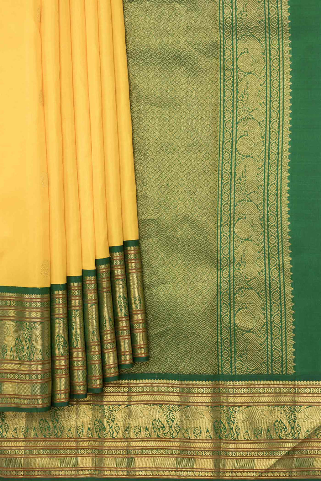 pleats pallu