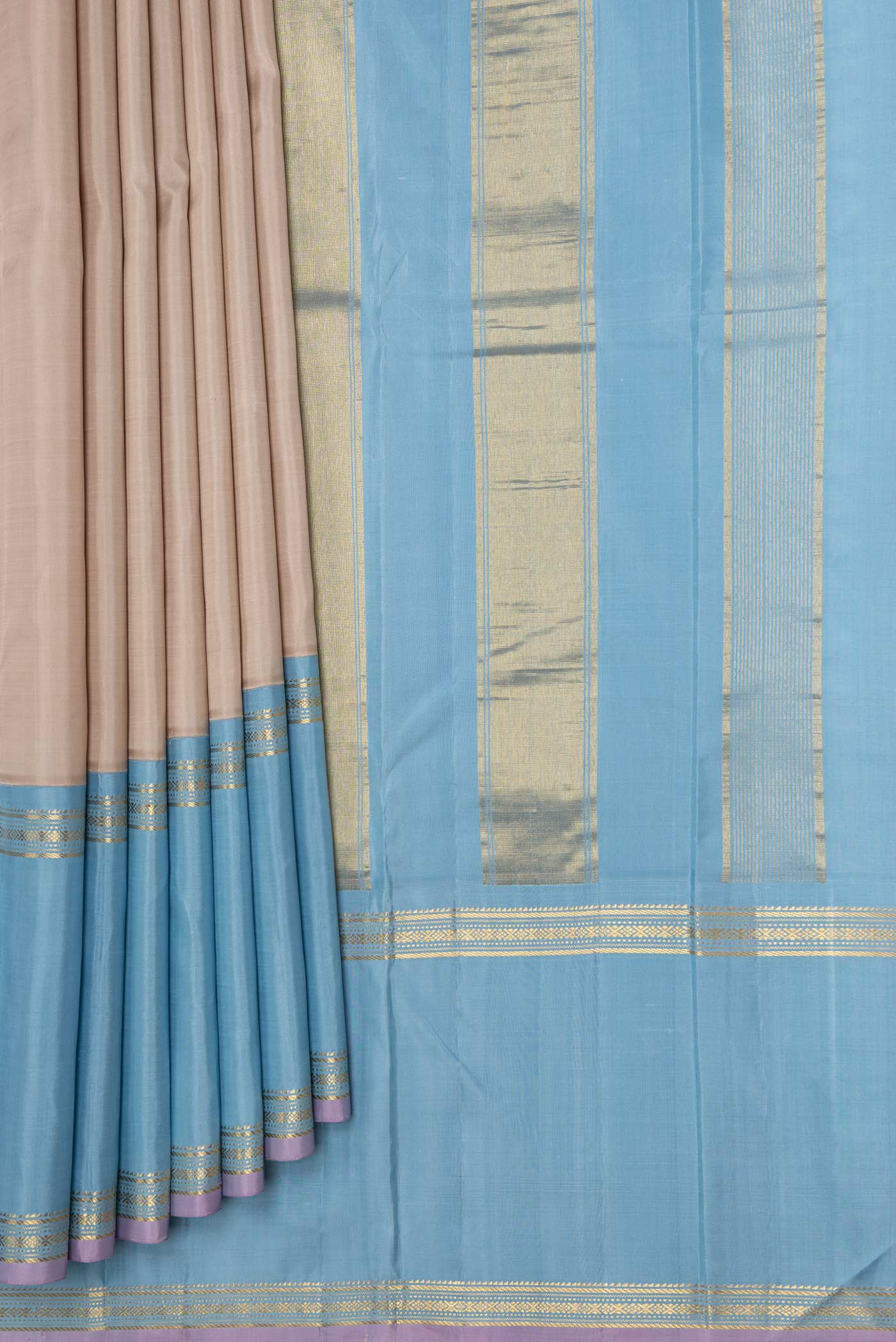 pleats pallu