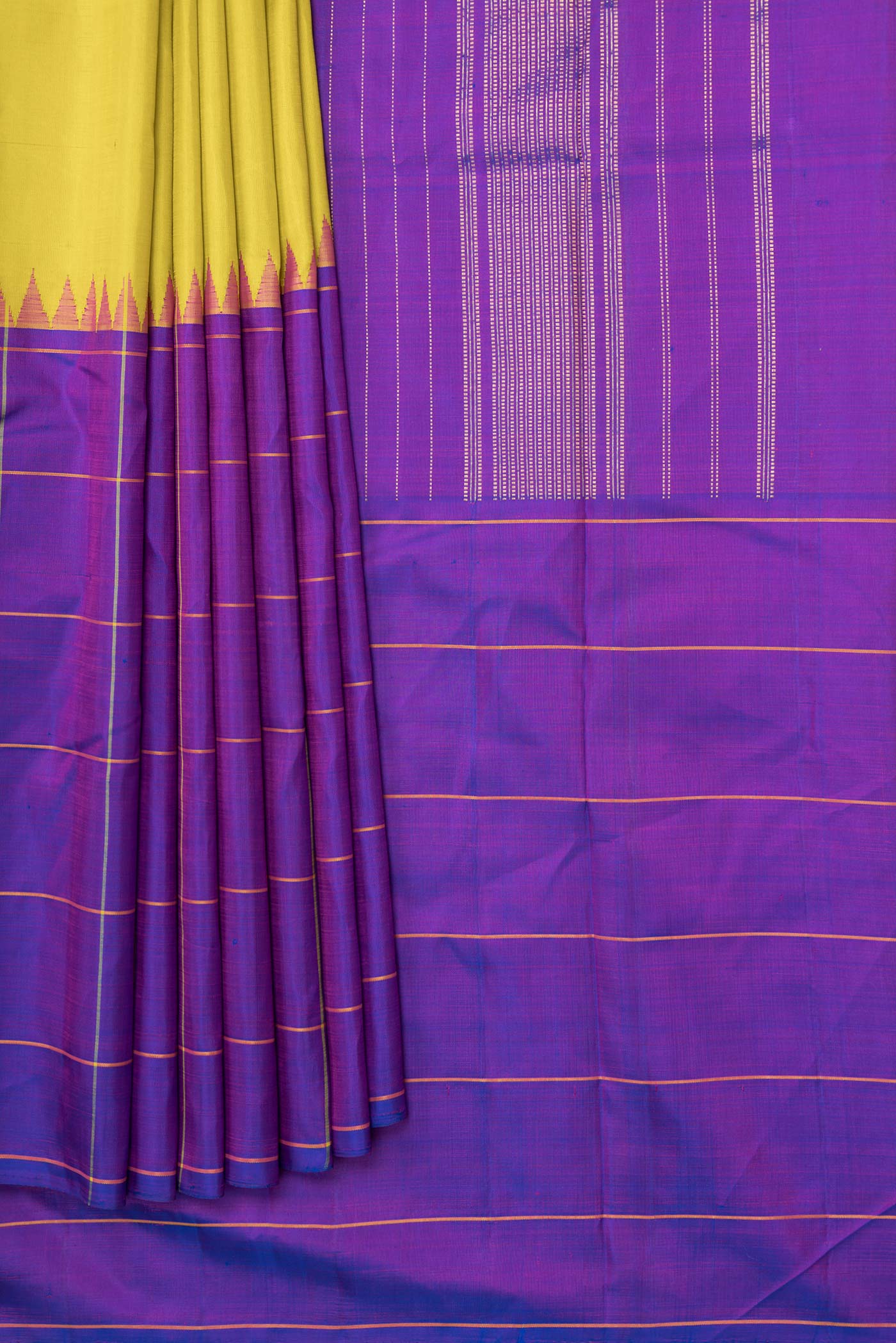 pleats pallu