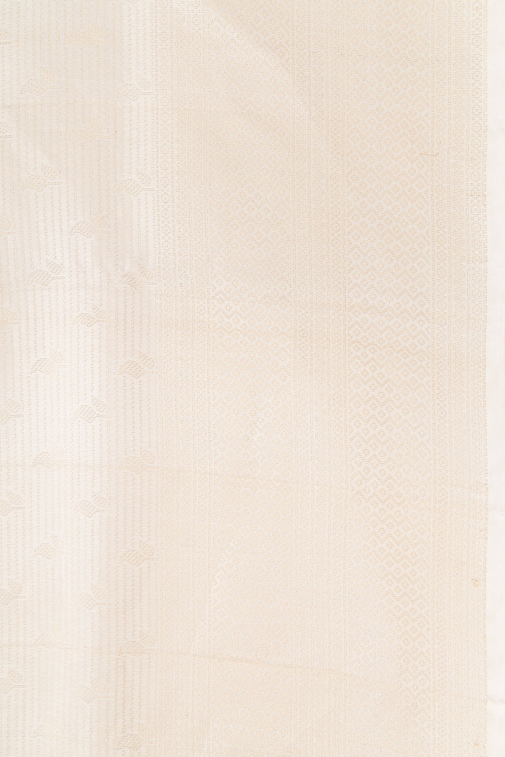 Border image of Beige Dual Tone Soft Silk Saree with Zari Brocade on the body and Fancy Border. 