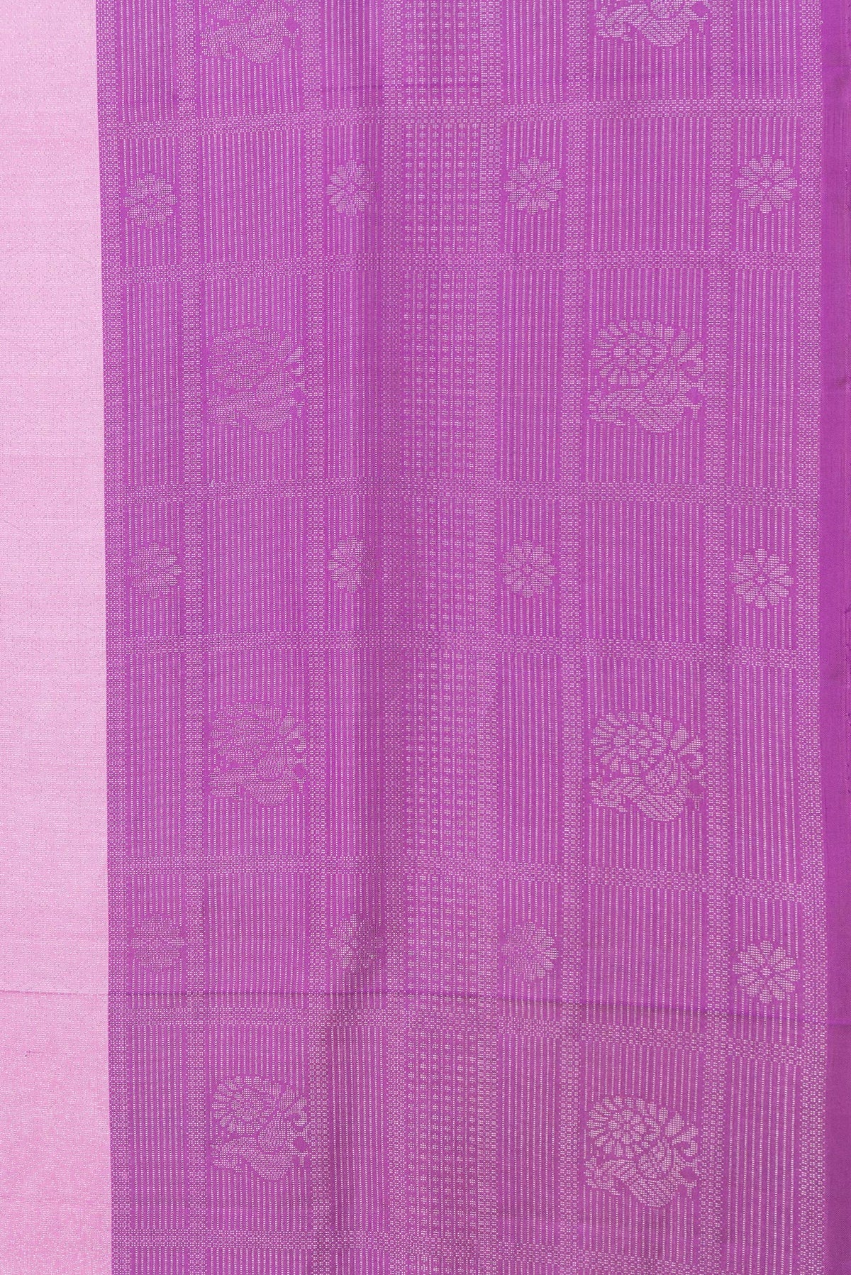 Border image of Pink Dual Tone Soft Silk Saree with Zari Brocade on the body and Zari Border. 