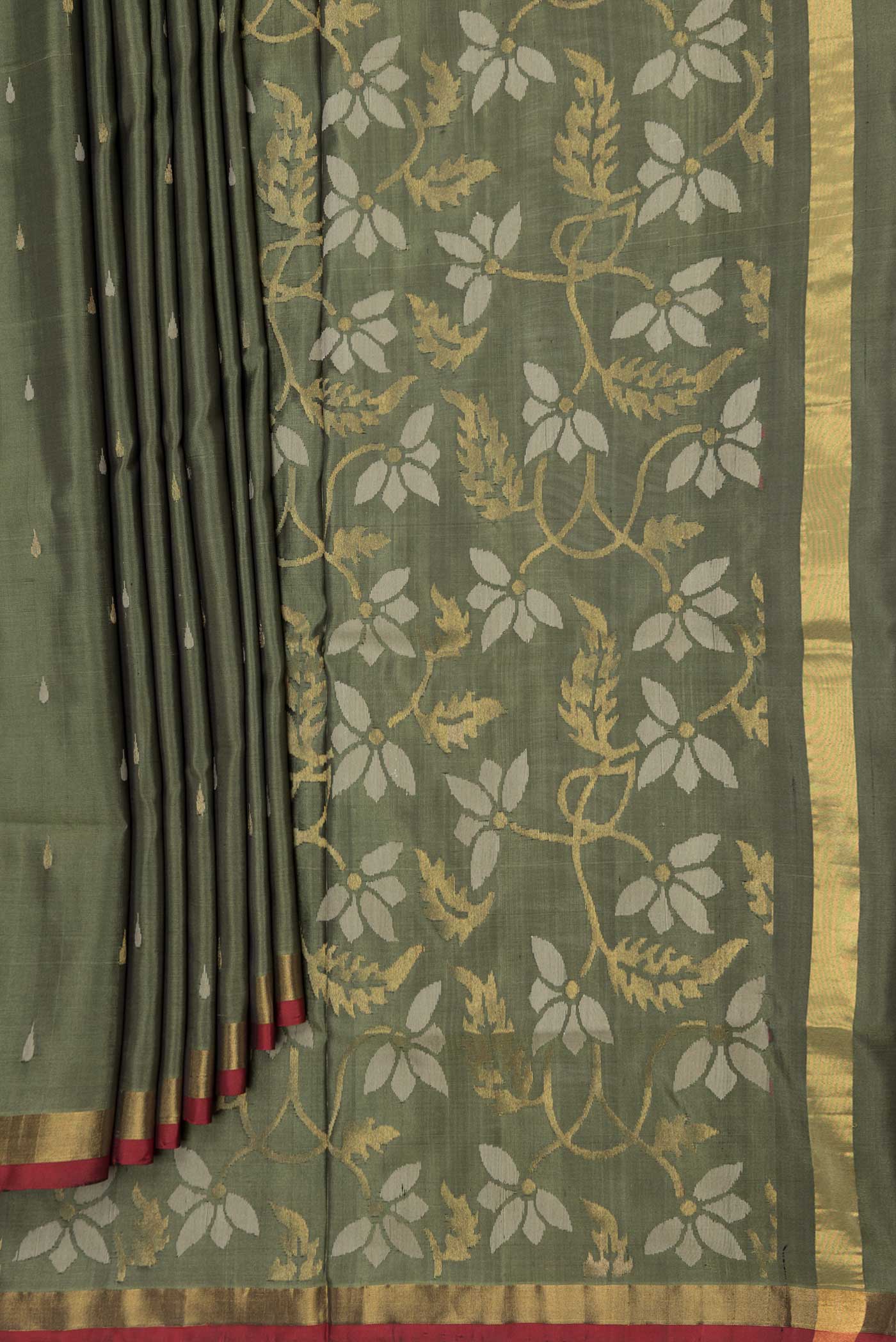 pleats pallu