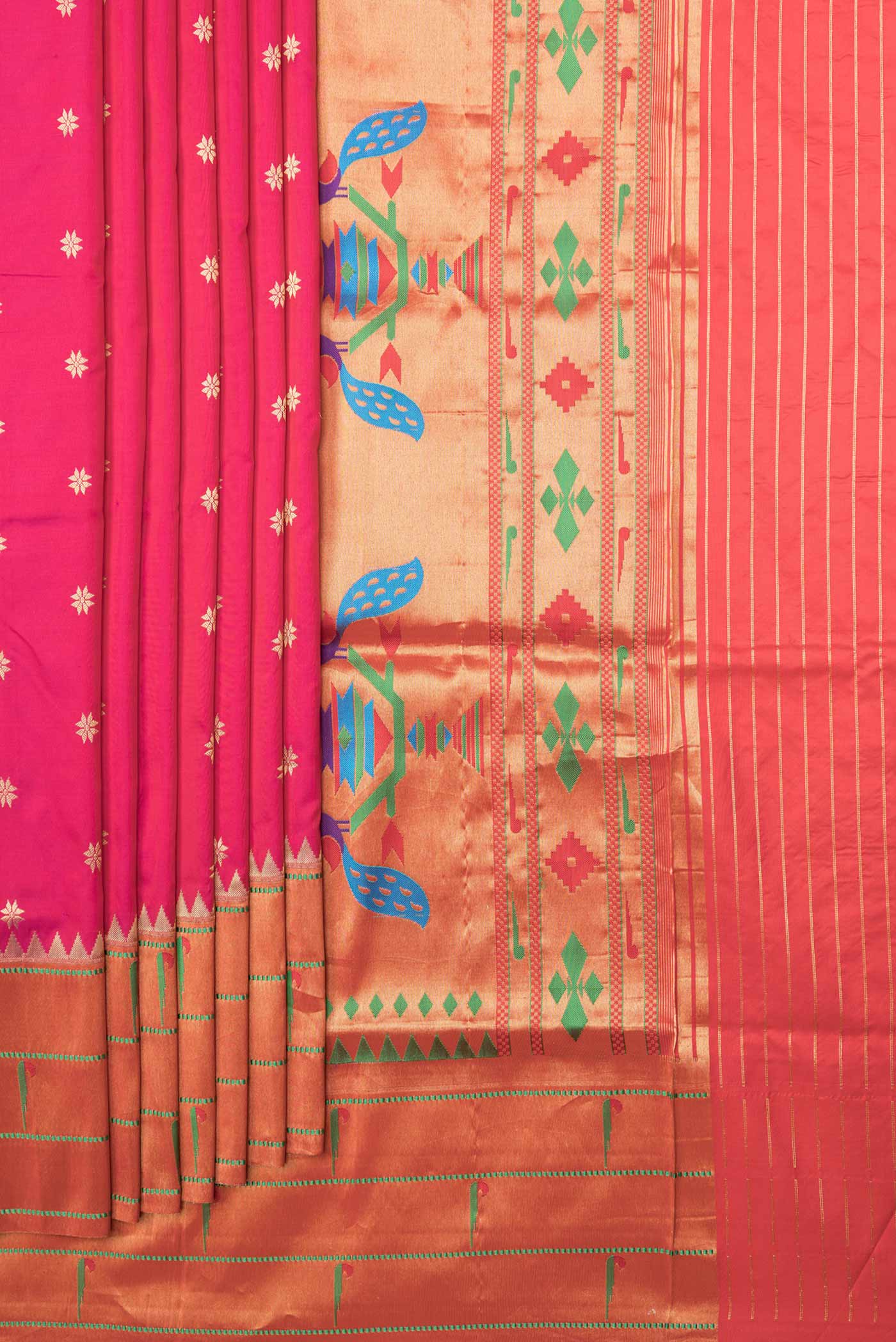 Pleats and pallu of Pink Dual Tone Paithani Silk Saree with Zari Butta on the body and Paithani Border
