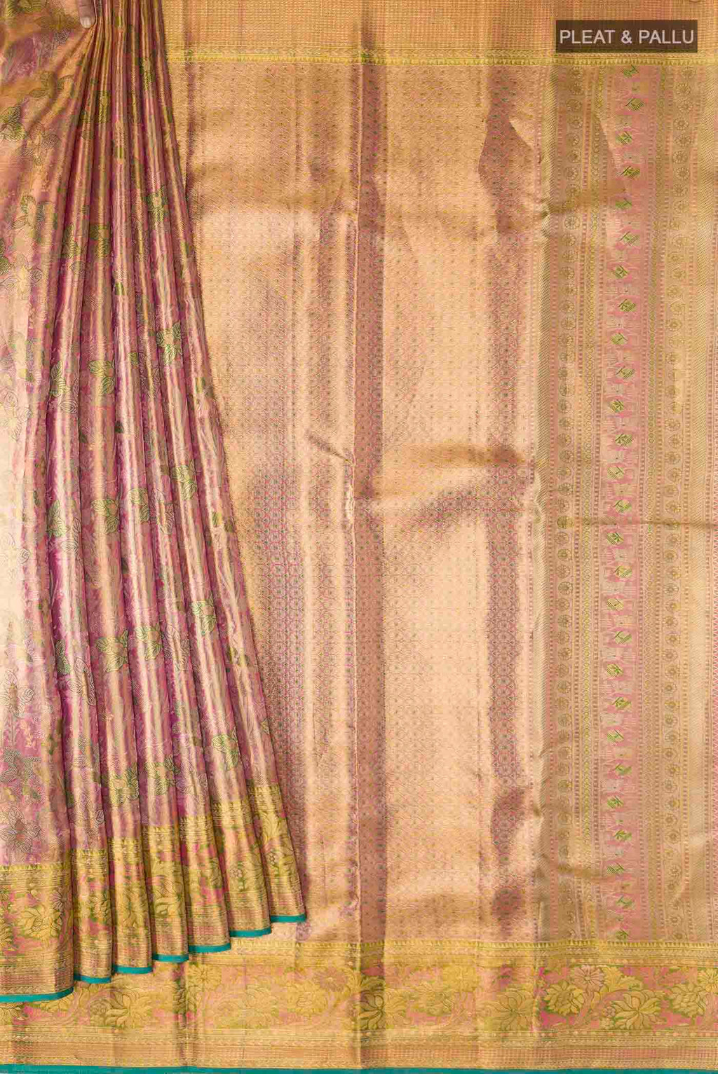 pleats pallu