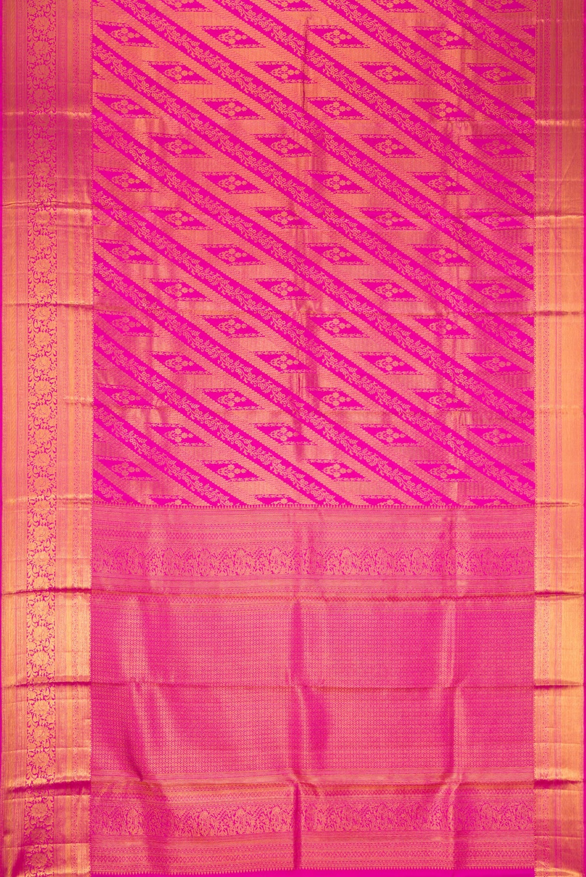 Flat view of Pink Dual Tone Kanchipuram Silk Saree with Zari Brocade on the body and Zari Border. 