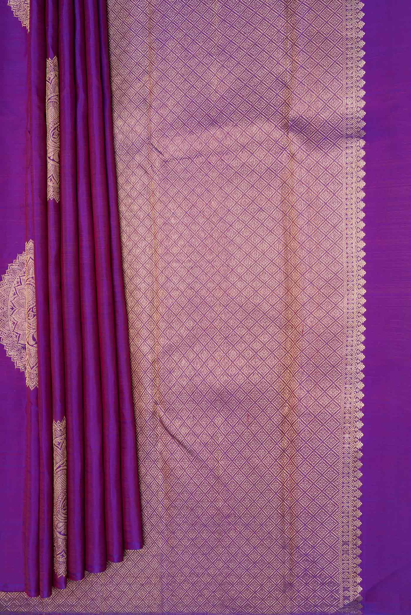 pleats pallu