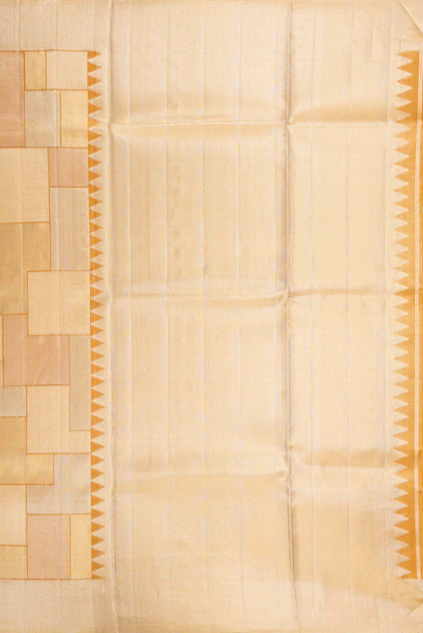 Close up image of the pallu of Gold Dual Tone Kanchipuram Silk Saree with Zari Brocade on the body and Zari Border
