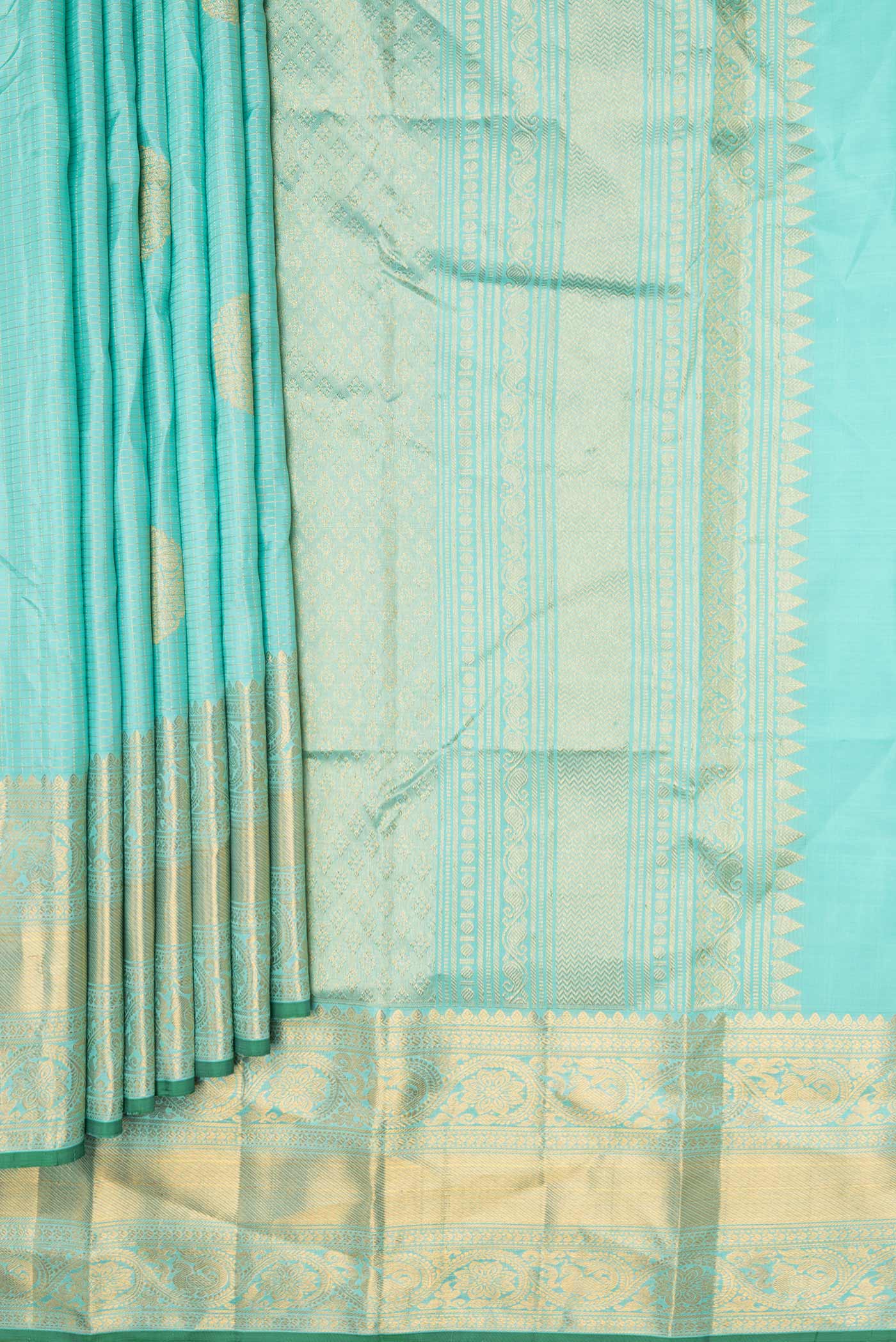 pleats pallu