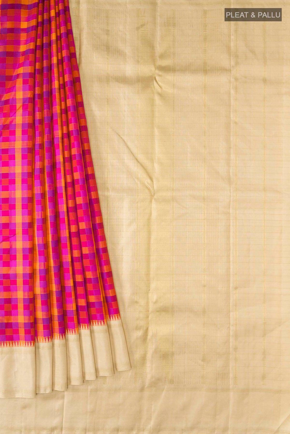 Pleats and pallu of Multicolor Kanchipuram Silk Saree Checked design on the body and Zari Border