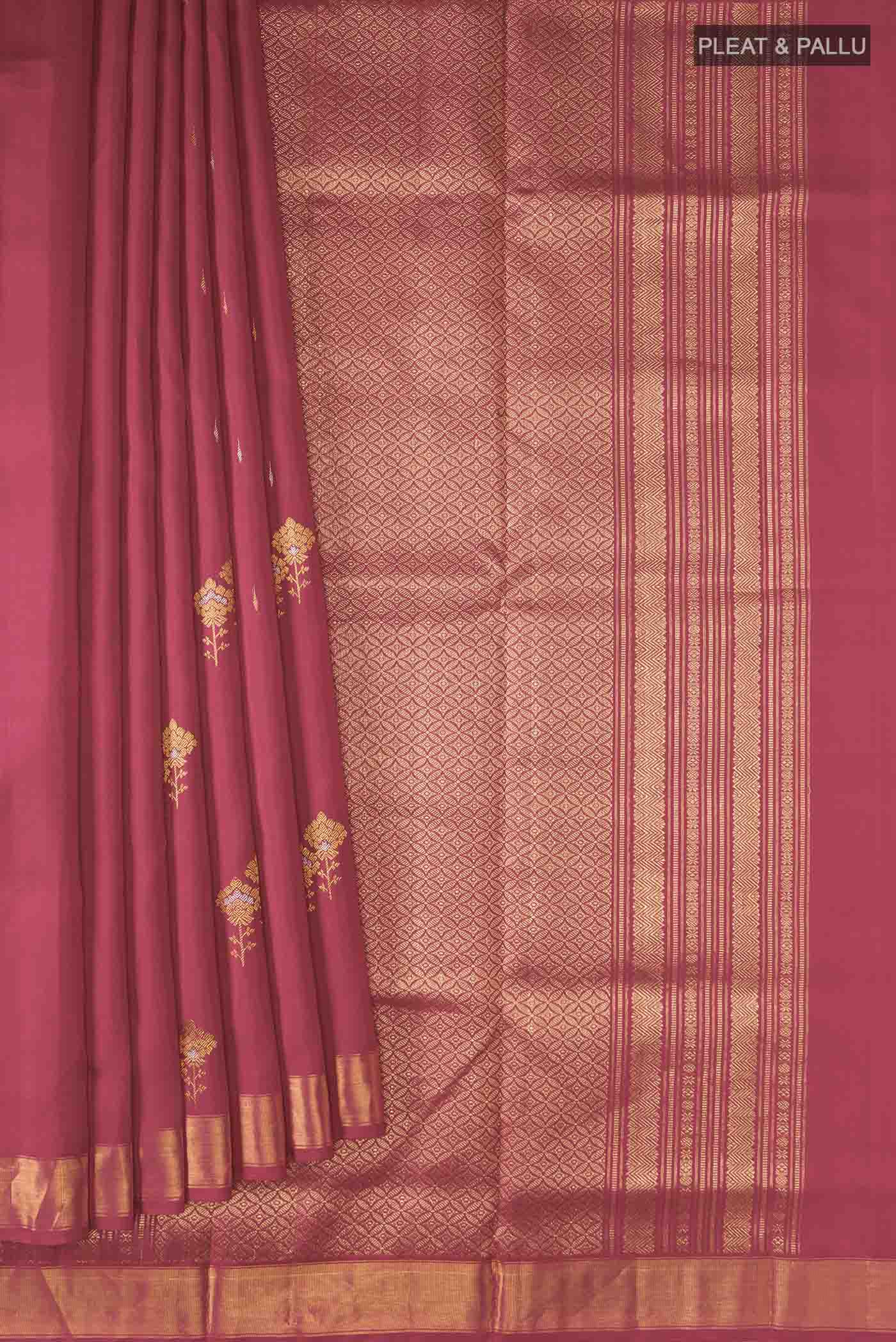 pleats pallu