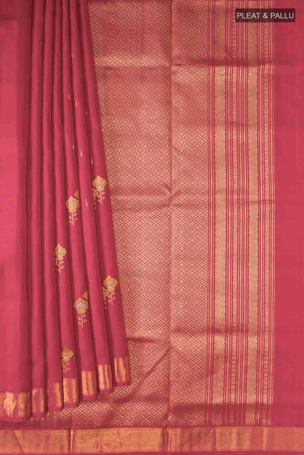 pleats pallu