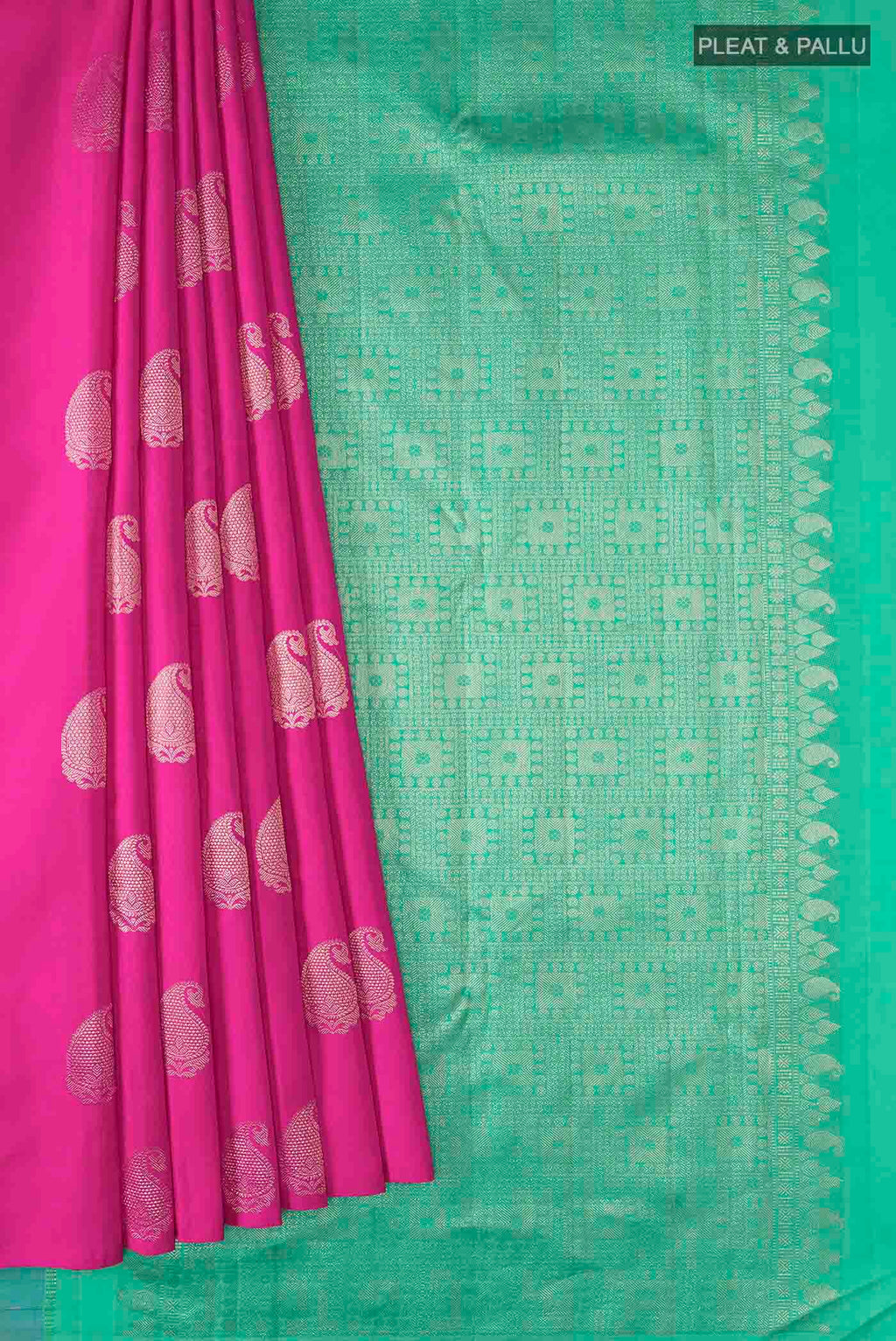 pleats pallu