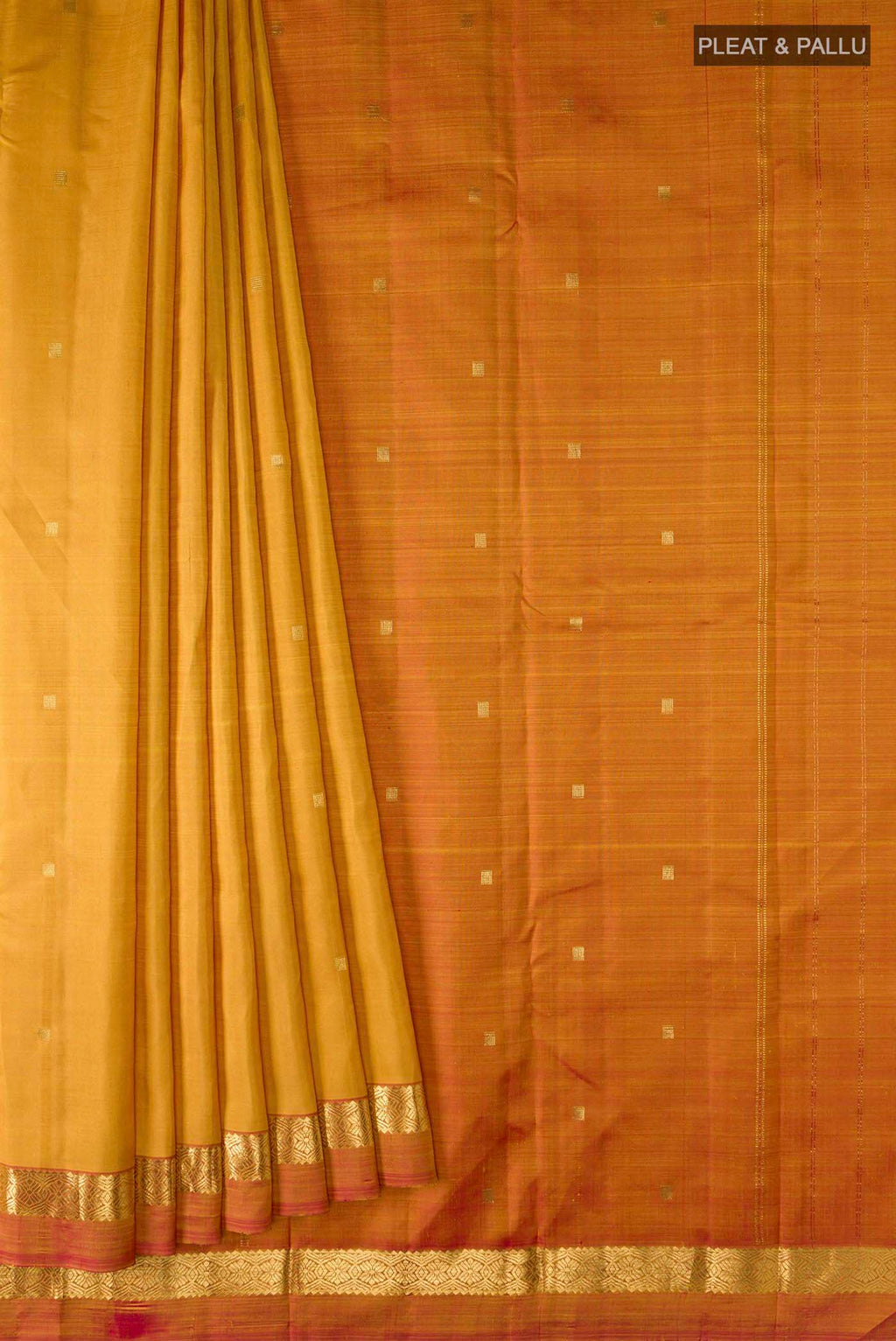 pleats pallu