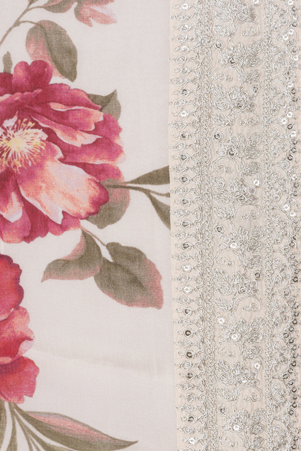 Border image of Golden Peach Dual Tone Georgette Saree with Printed design on the body and Embroidery Border. 