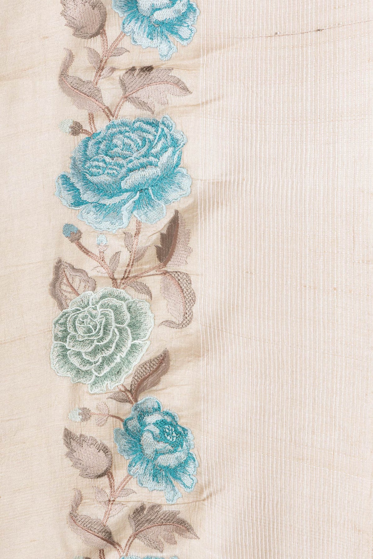 Border image of Beige Dual Tone Tussar Silk Saree with Plain Body and Thread Border. 
