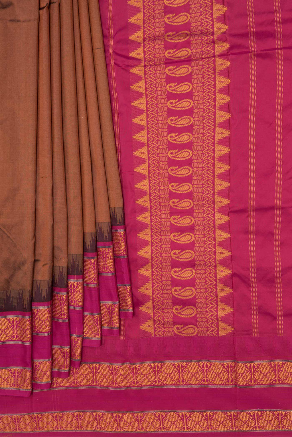 pleats pallu