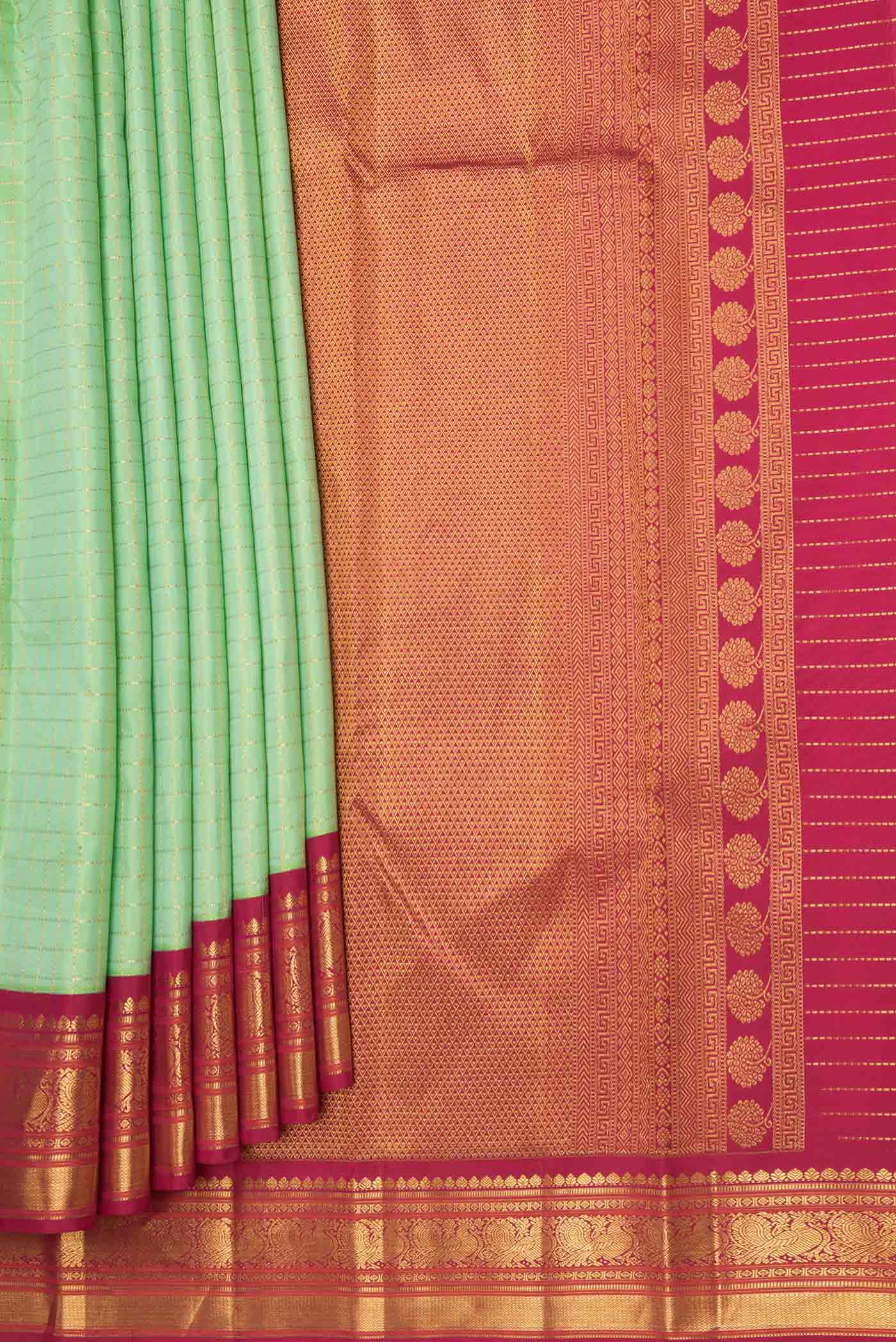 pleats pallu