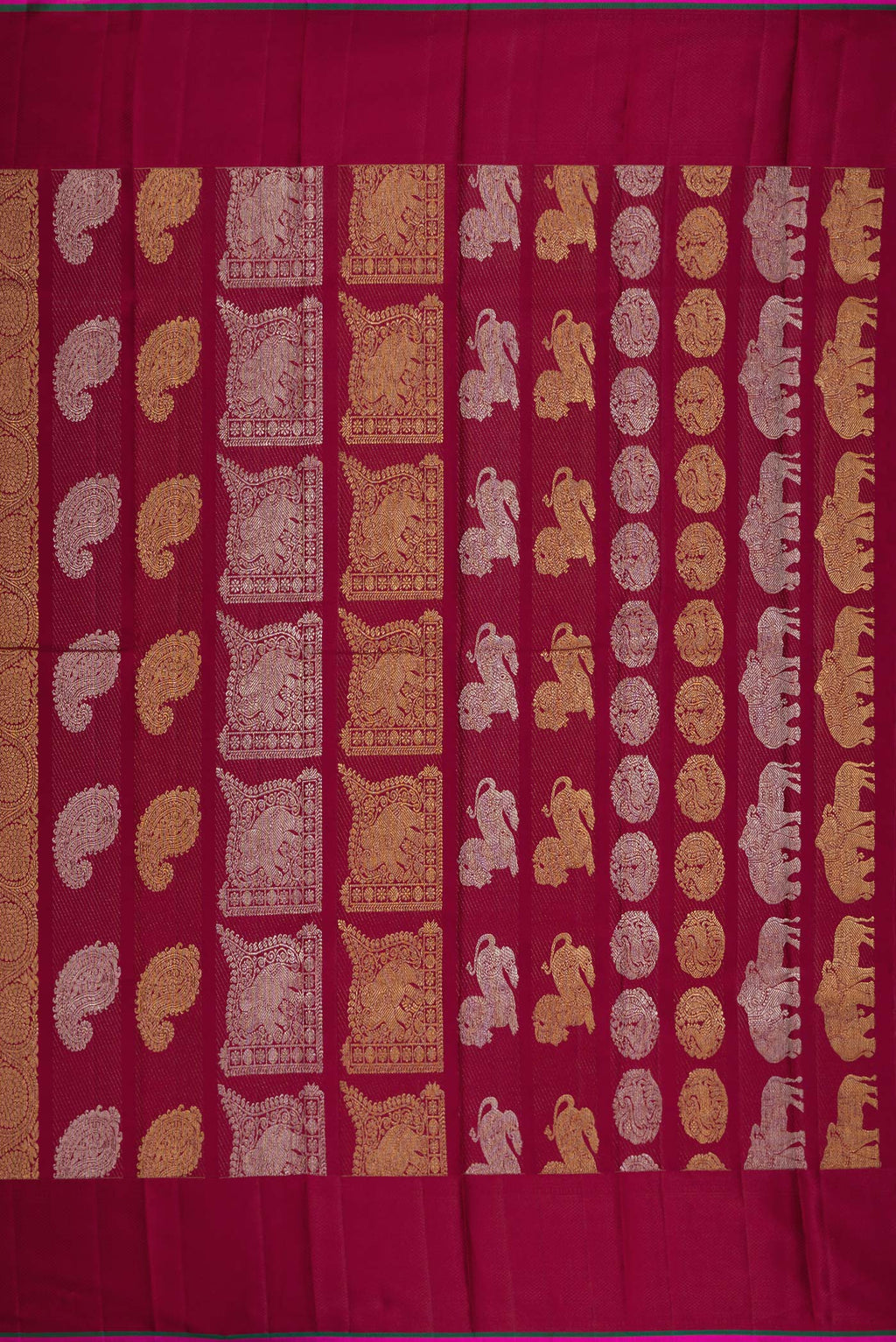 Close up image of the pallu of Maroon Kanchipuram Silk Saree with Zari Brocade on the body and Thread Border. 