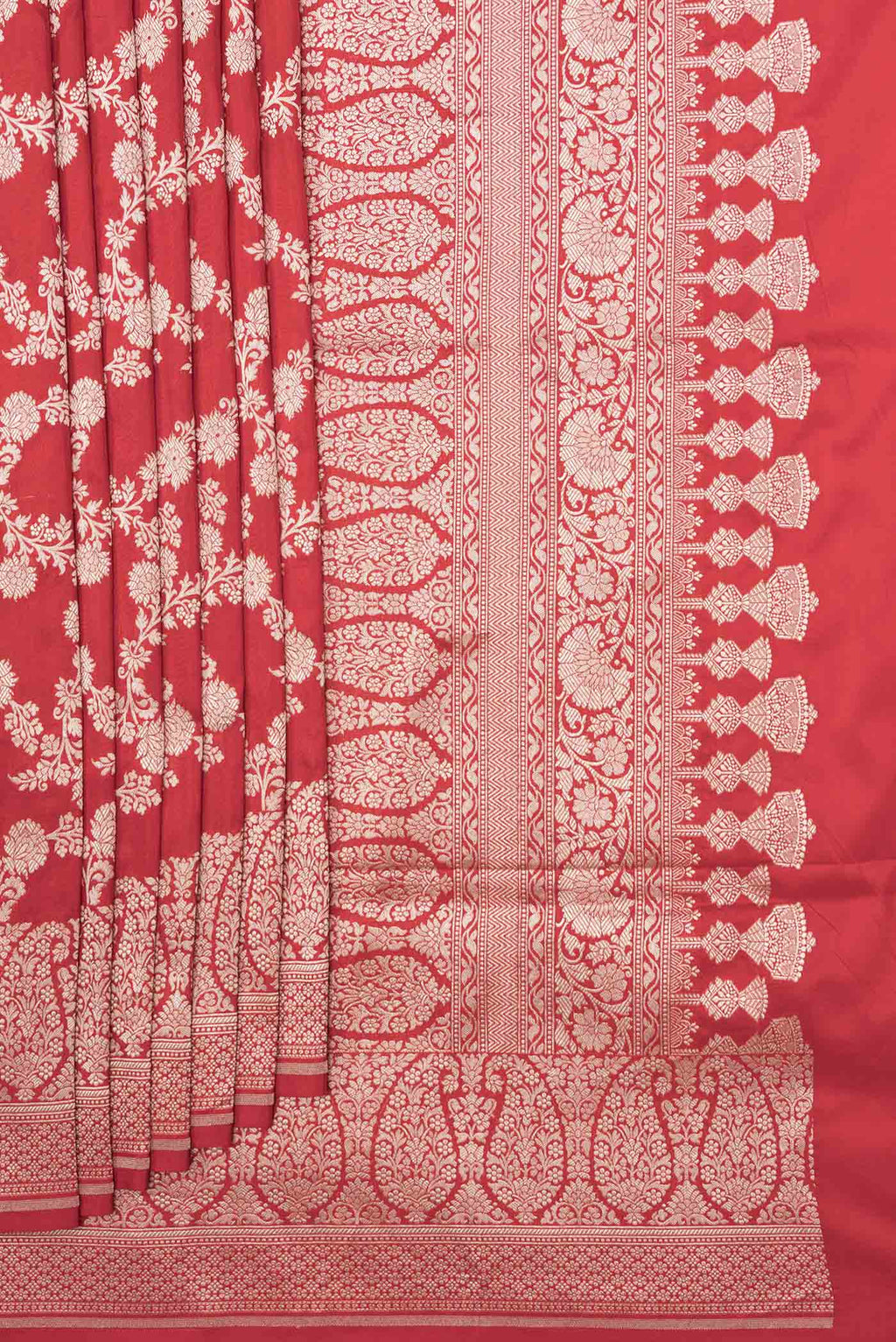Pleats and pallu of Red Dual Tone Banarasi Silk Saree with Zari Brocade on the body and Zari Border