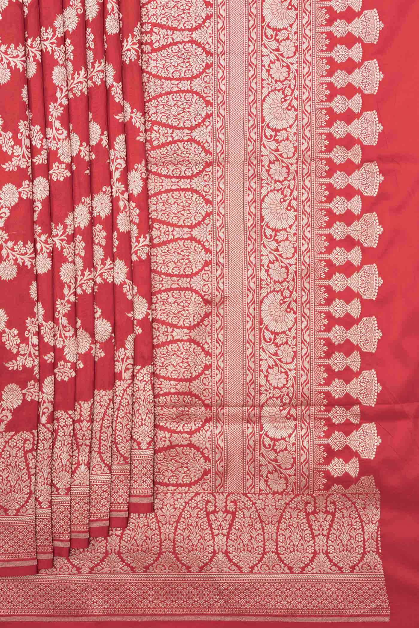 Pleats and pallu of Red Dual Tone Banarasi Silk Saree with Zari Brocade on the body and Zari Border