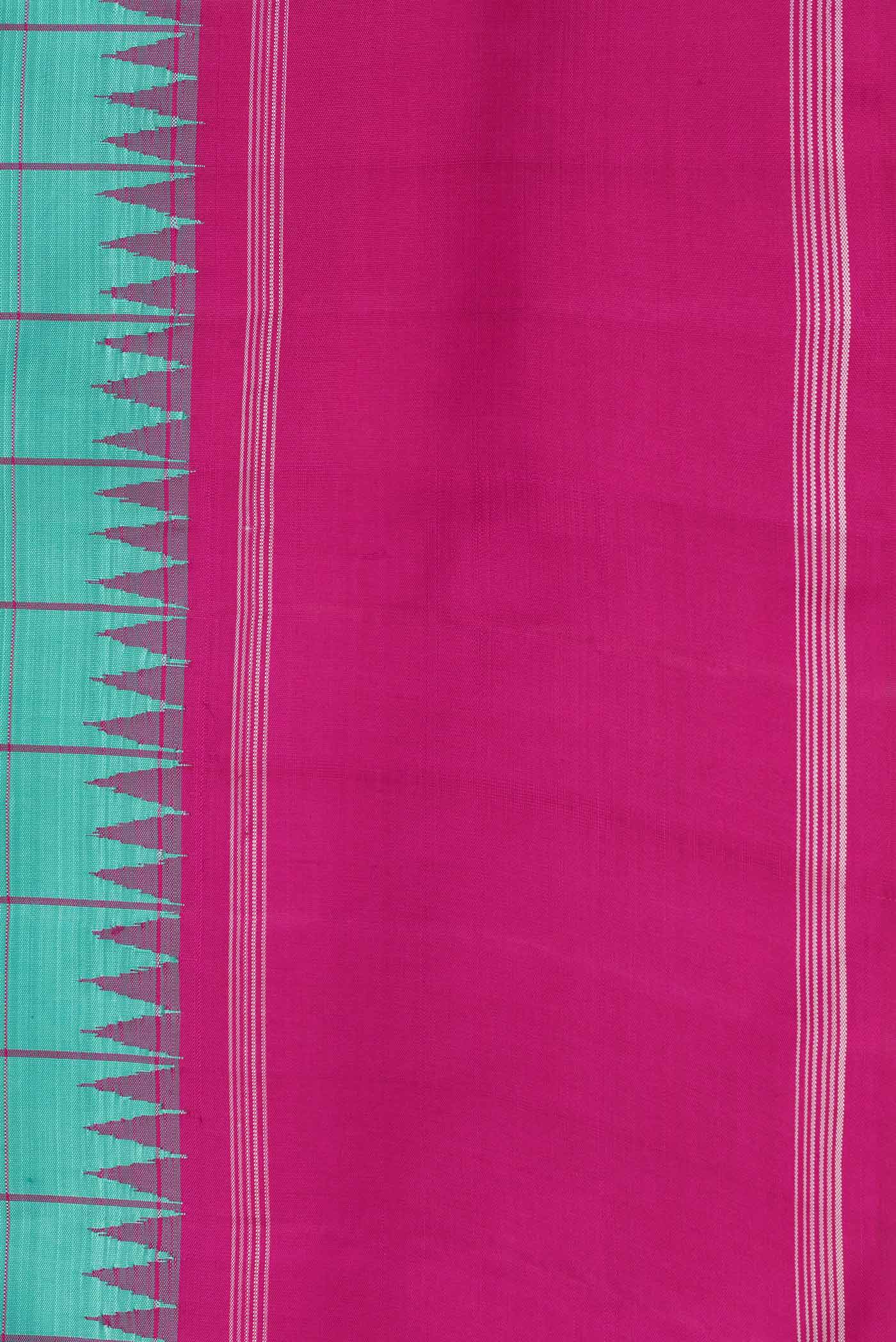 Border image of Green Dual Tone Kanchipuram Saree with Checked design on the body and Thread Border. 