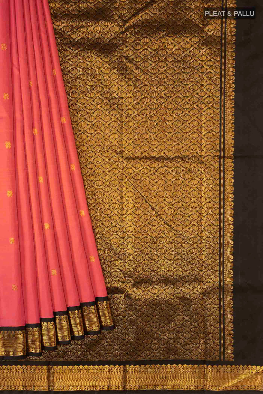 pleats pallu
