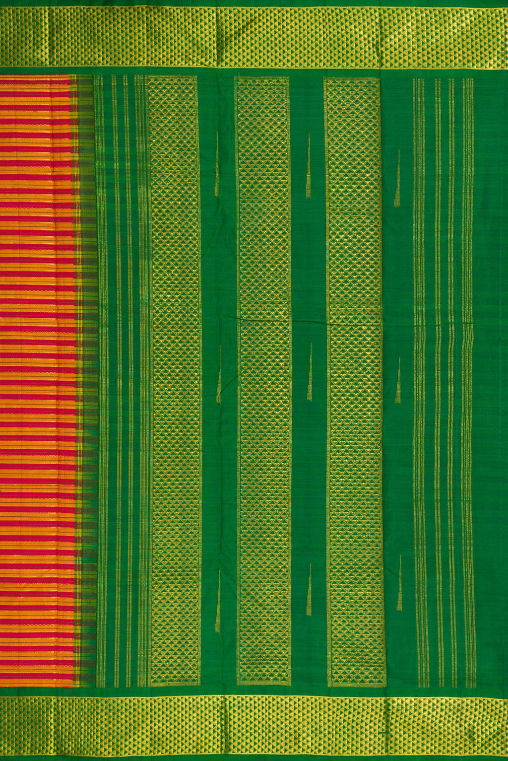 Close up image of the pallu of Pure Silk Pure Zari Maroon Dual Tone Kanchipuram Nine Yards Saree with Stripes on the body and Zari Border. 