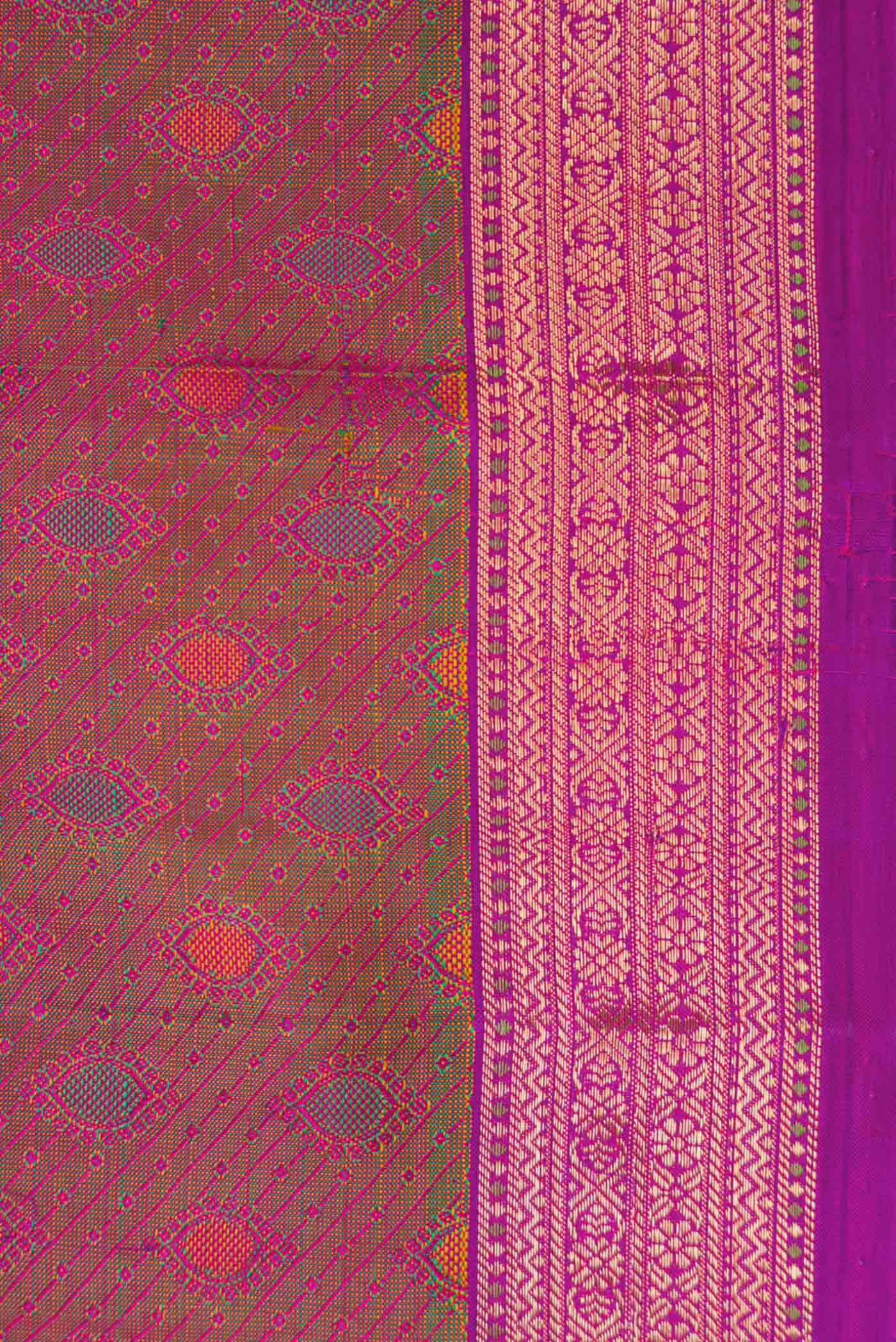 Border image of Pure Silk Pure Zari Pink Dual Tone Kanjivaram Saree with Jacquard design on the body and Zari Border. 