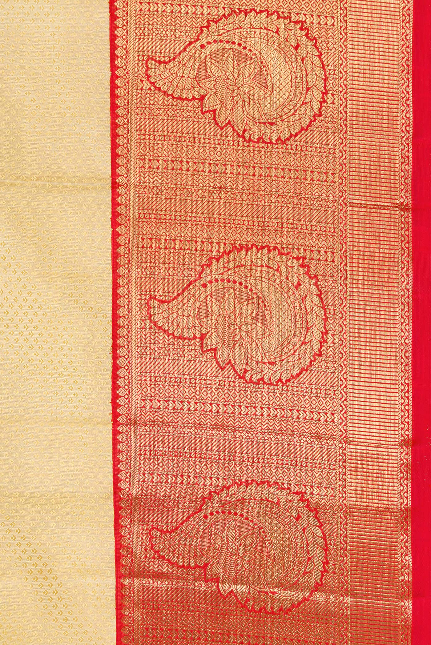 Border image of Sandal Dual Tone Kanchipuram Silk Saree with Jacquard design on the body and Zari Border. 