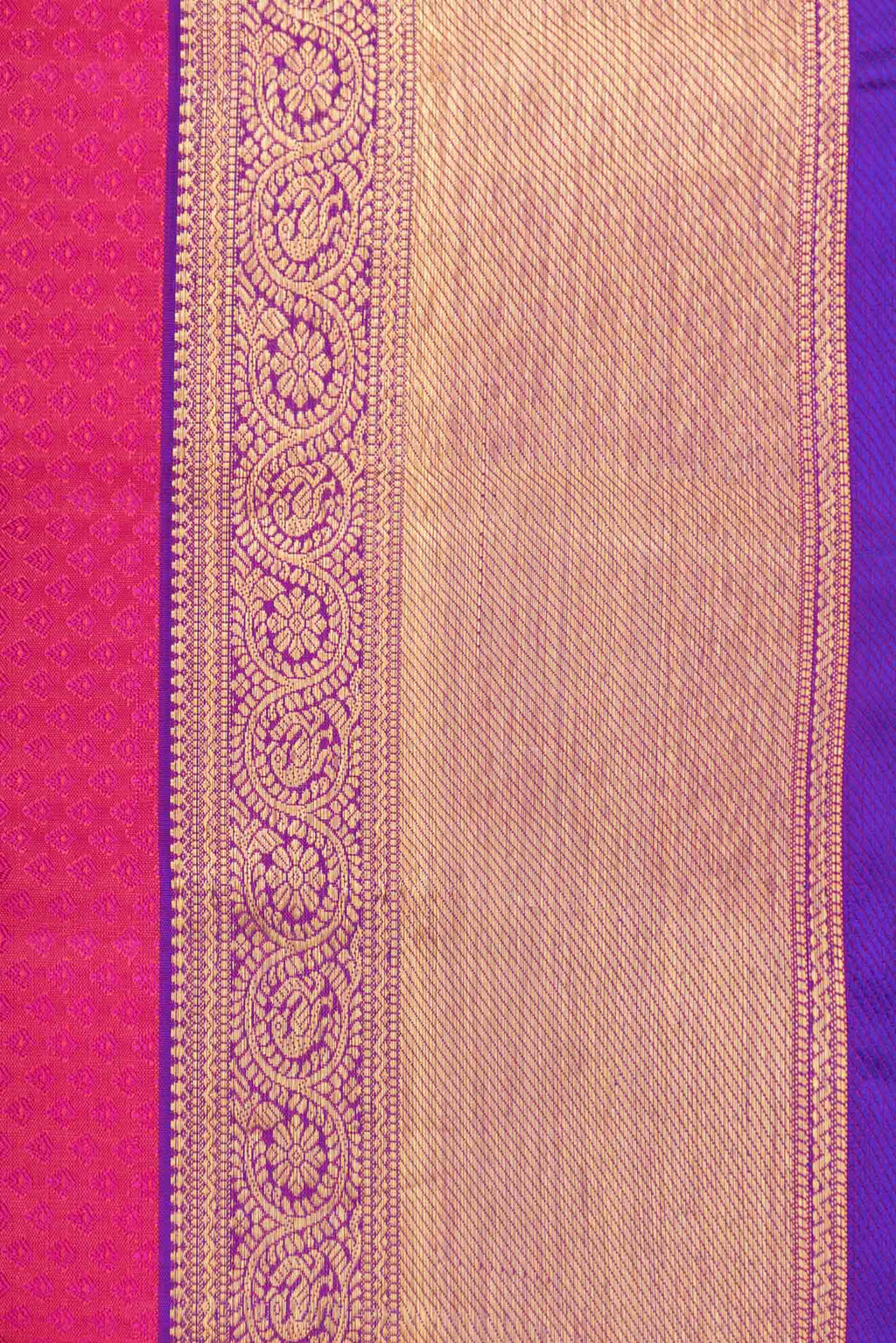 Border image of Pink Dual Tone Kanchipuram Saree with Jacquard With Zari Butta on the body and Zari Border