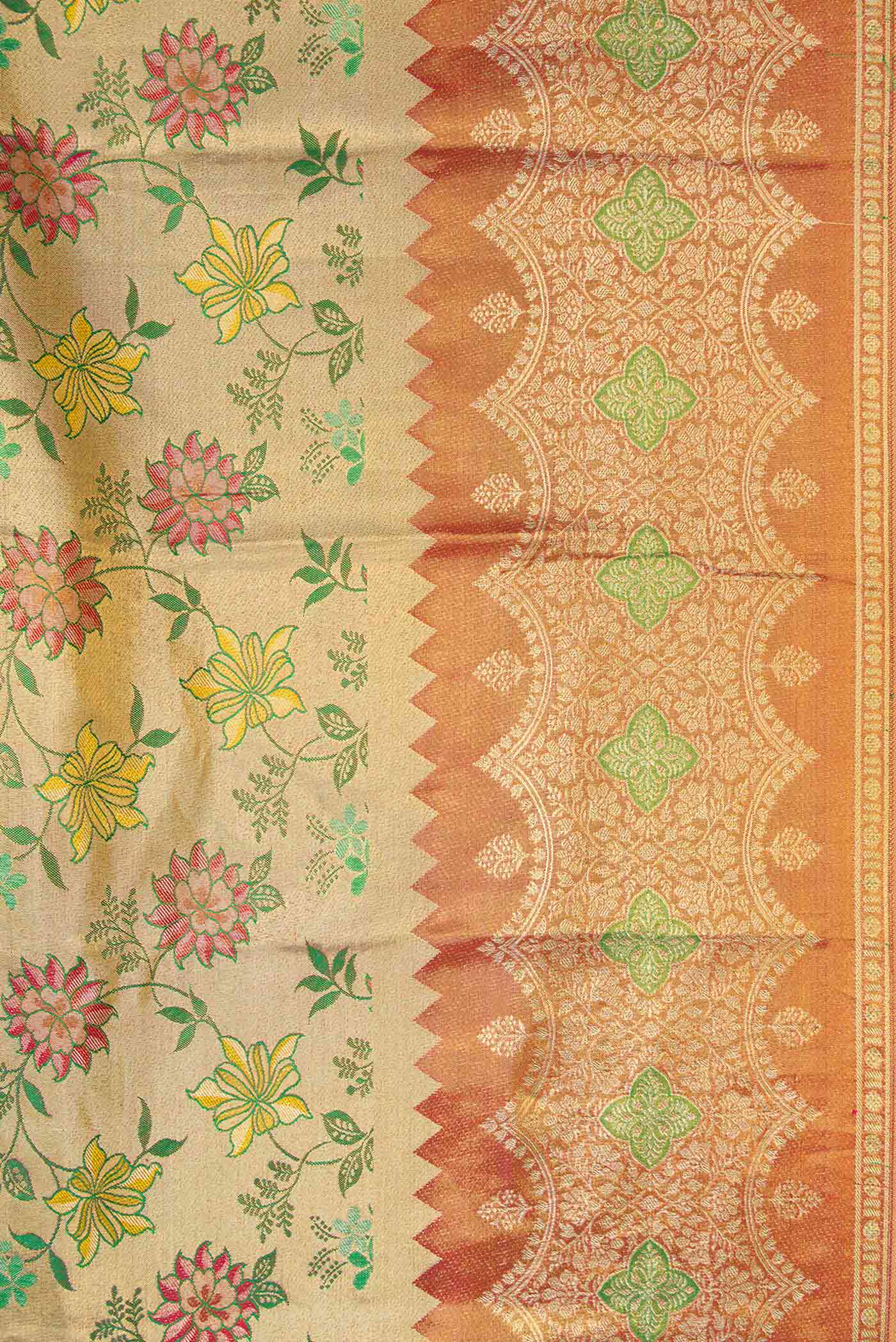 Border image of Green Dual Tone Kanjivaram Tissue Silk Saree with Zari Brocade on the body and Zari Border. 