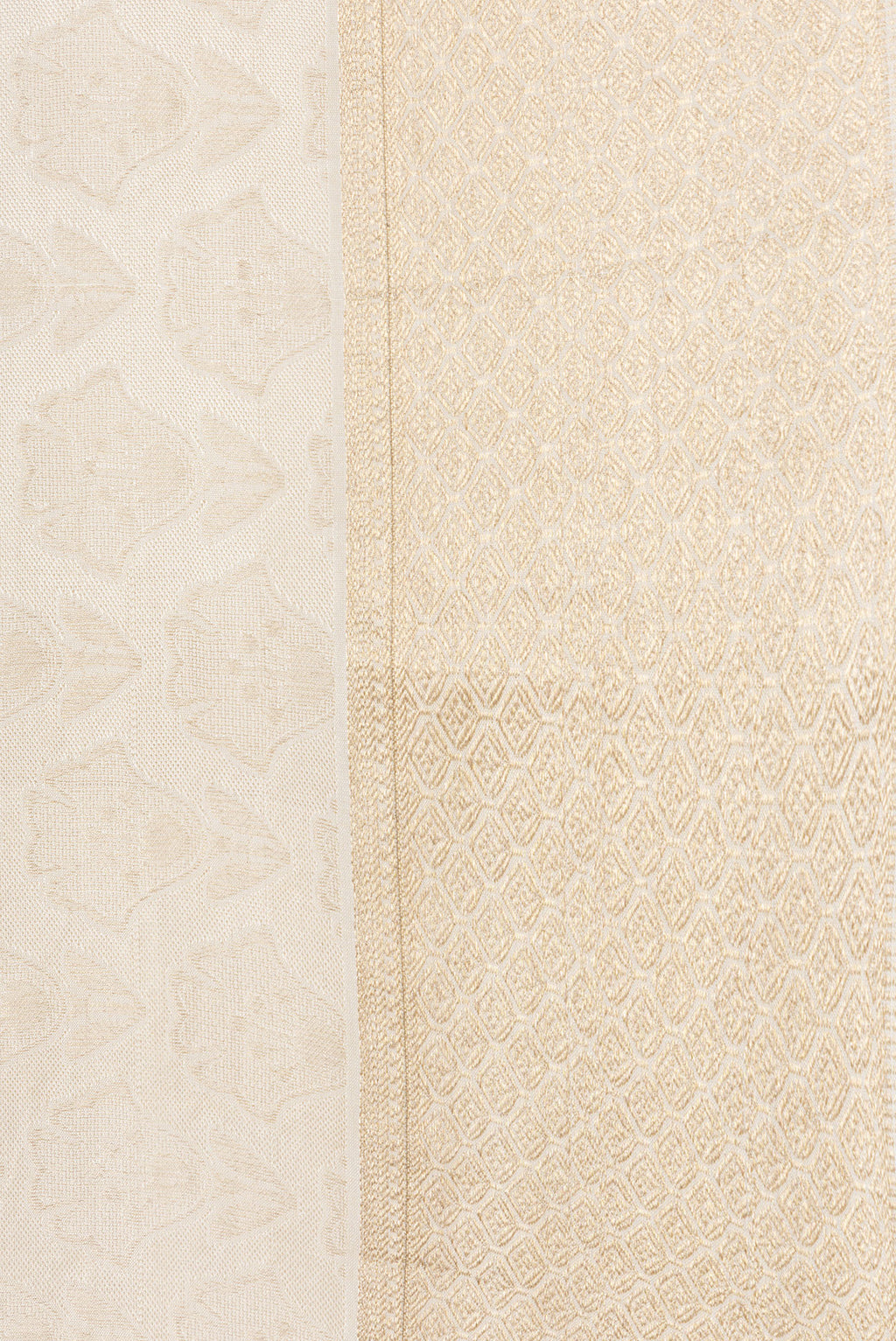 Border image of Beige Dual Tone Mysore Georgette Saree with Zari Brocade on the body and Zari Border. 