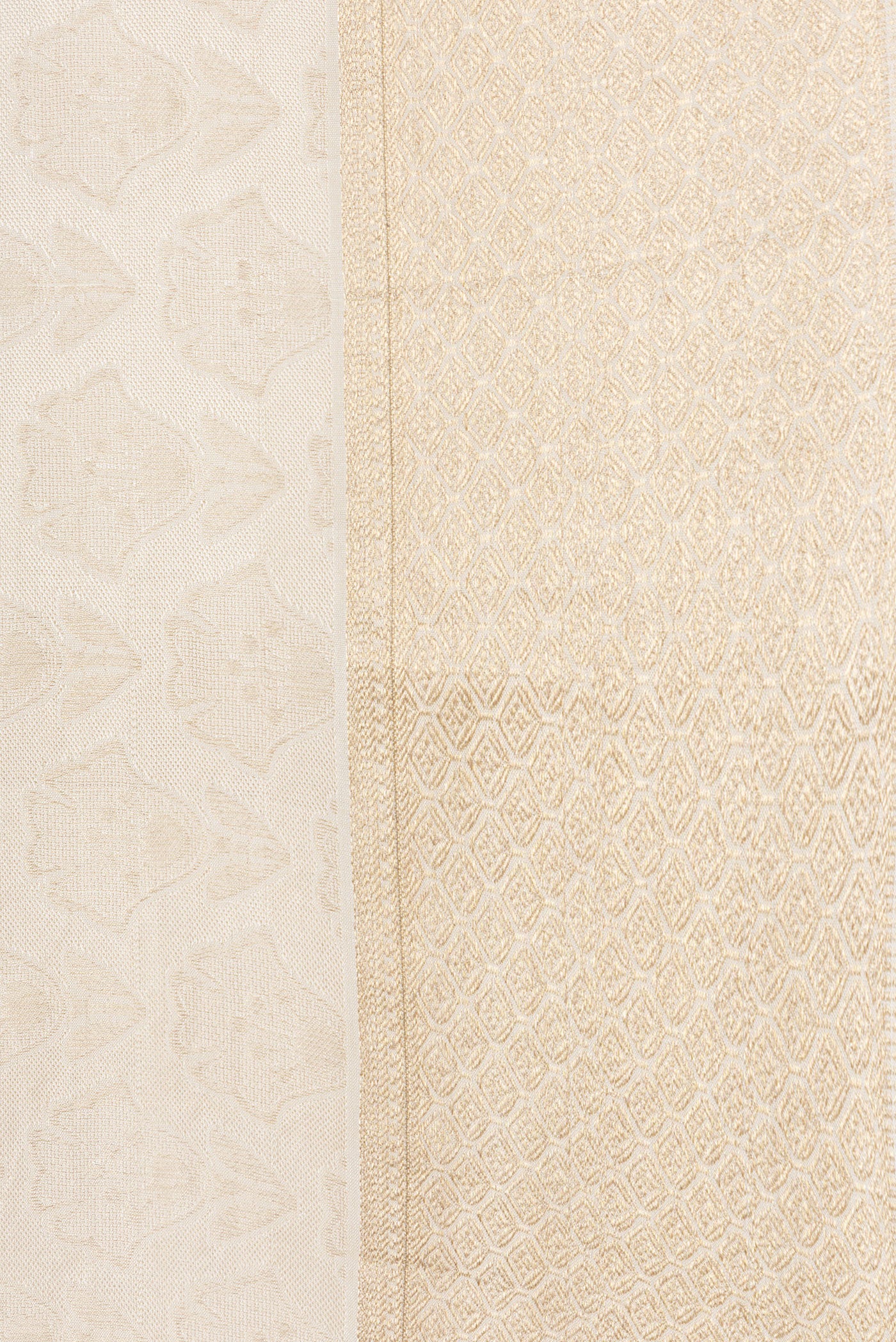 Border image of Beige Dual Tone Mysore Georgette Saree with Zari Brocade on the body and Zari Border. 