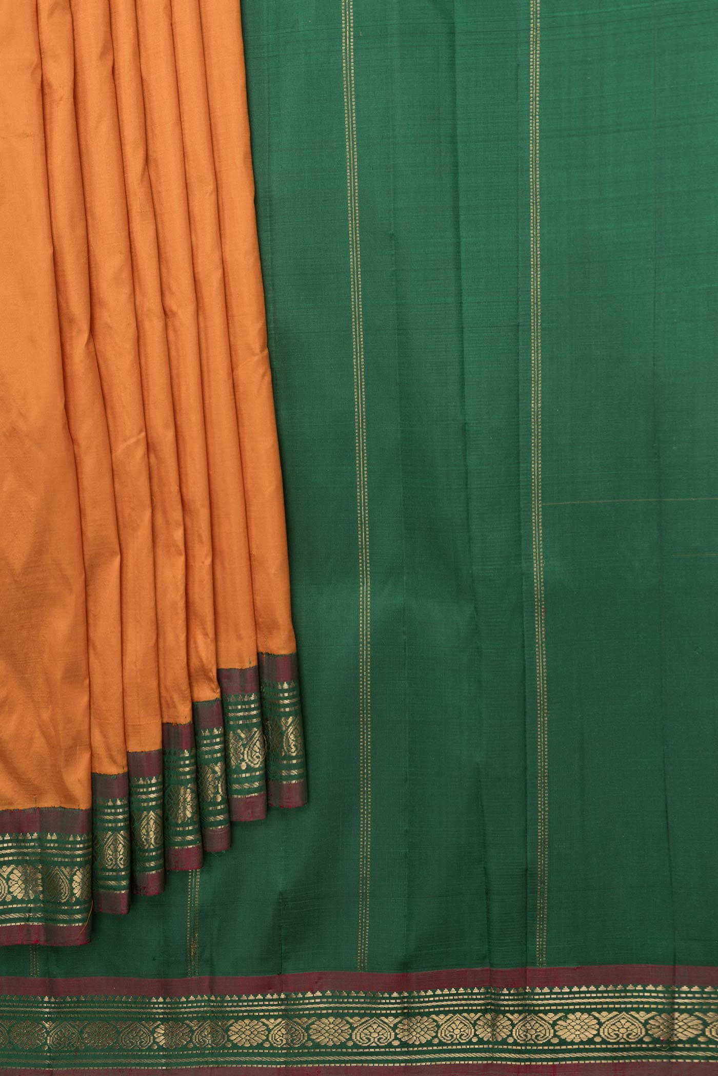 pleats pallu