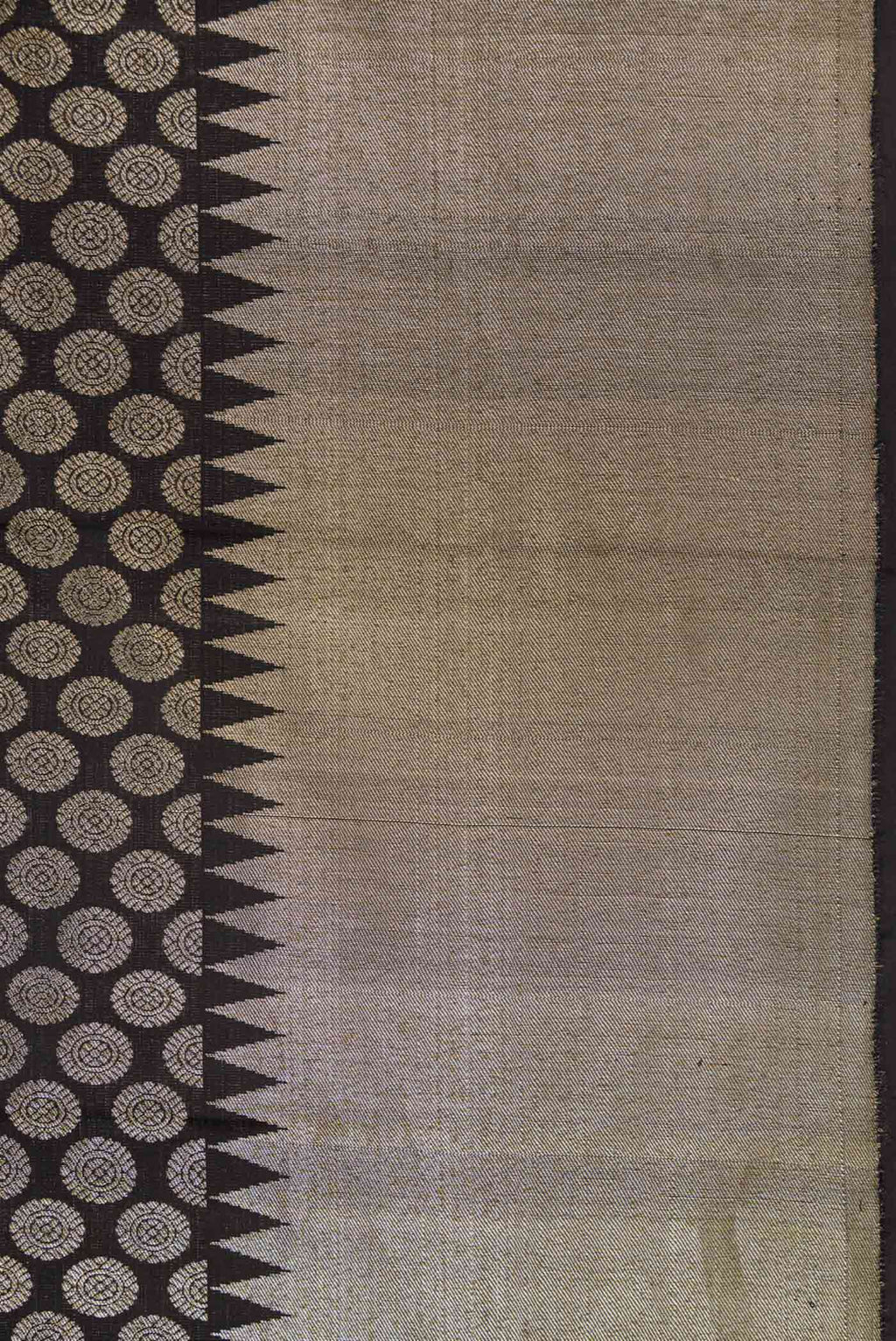 Border image of Black Dual Tone Kanchipuram Silk Saree with Zari Brocade on the body and Zari Border. 