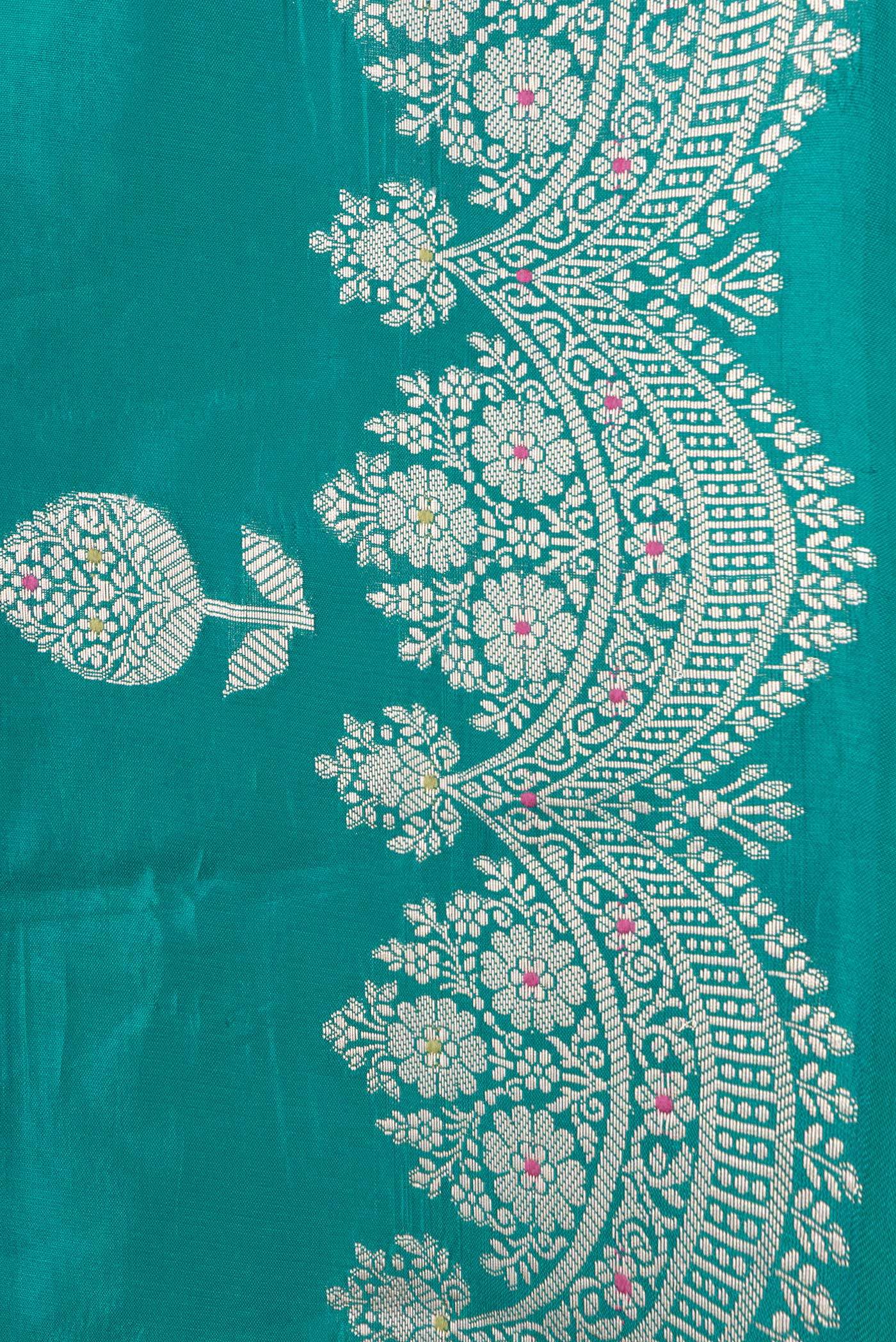 Border image of Sea Green Dual Tone Tussar Silk Saree with Zari Butta on the body and Fancy Border. 