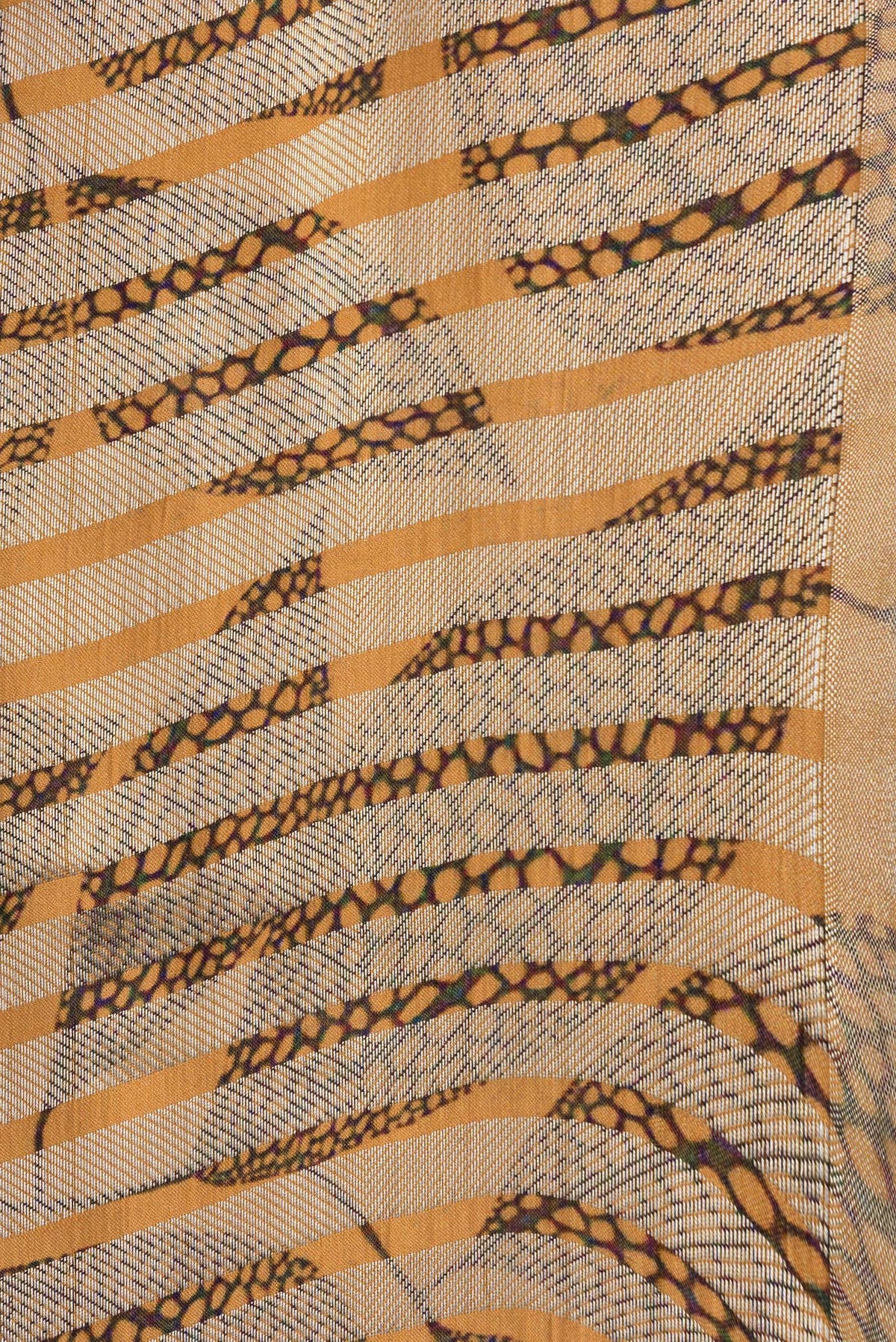 Border image of Sandal Dual Tone Tussar Silk Saree with Stripes on the body and Thin Zari Line. 