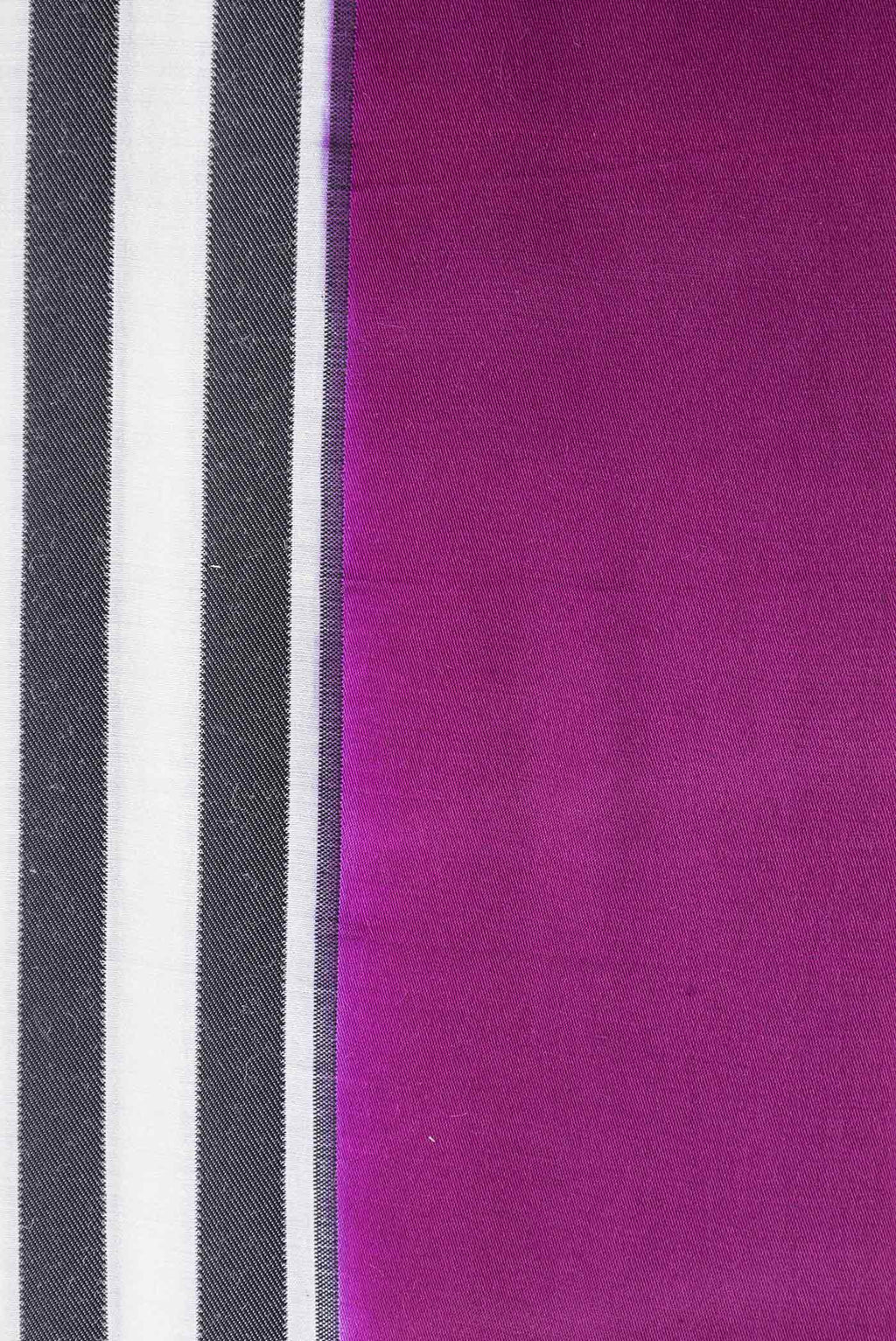 Border image of Off White and Black Color Banarasi Saree with Stripes on the body and Plain Border. 