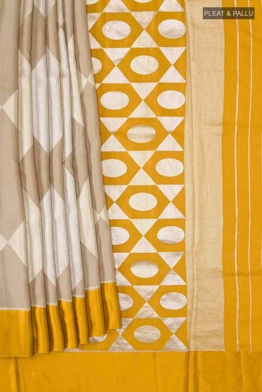pleats pallu