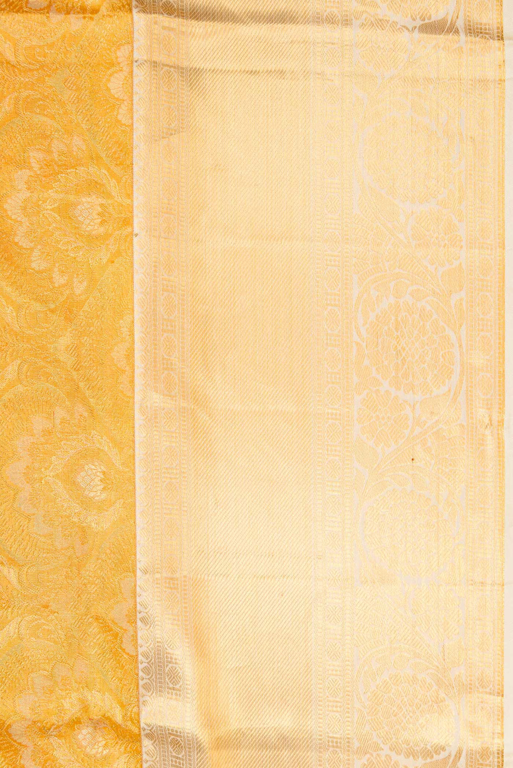 Border image of Gold Dual Tone Kanjivaram Tissue Silk Saree with Zari Brocade on the body and Zari Border. 