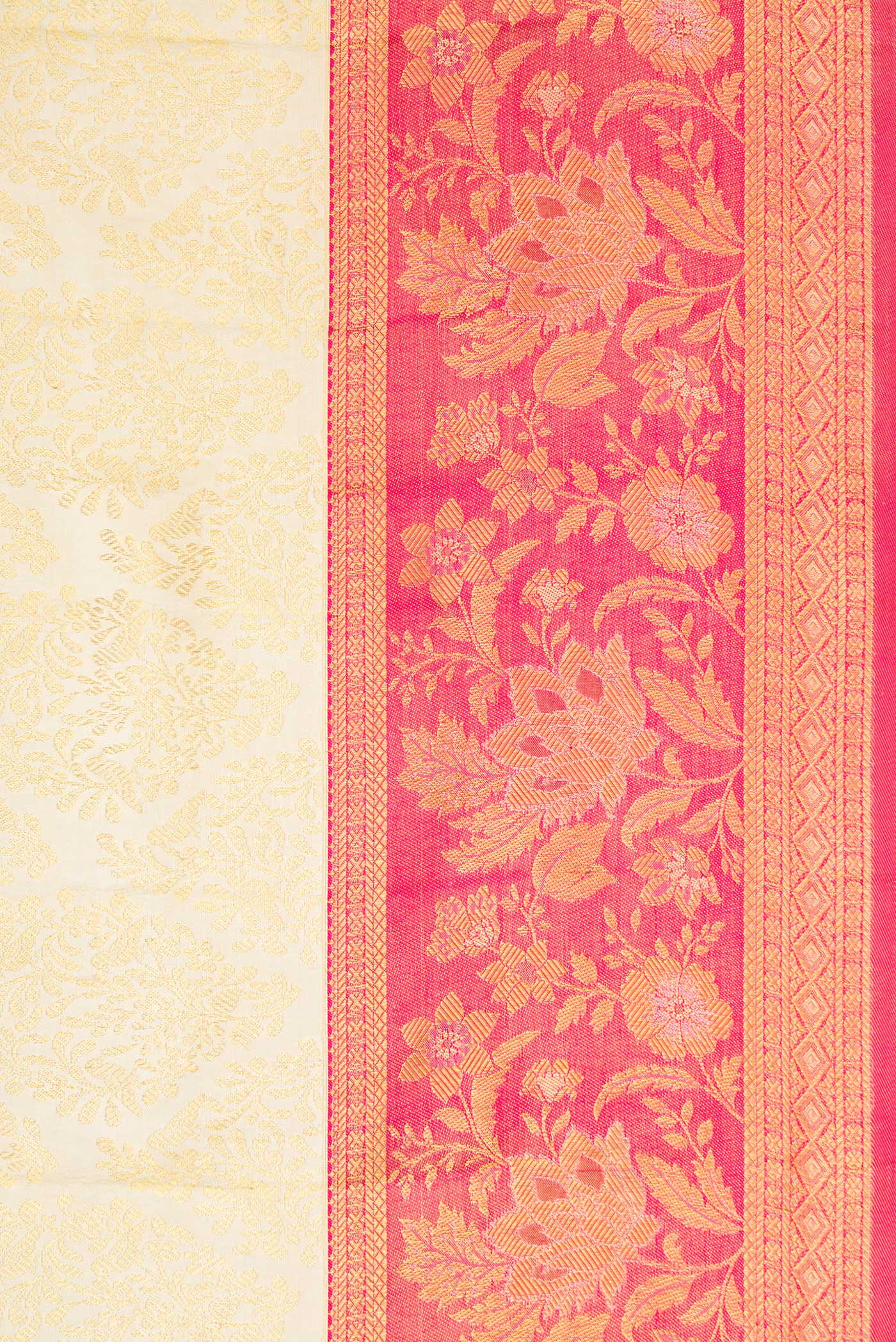 Border image of Off White Dual Tone Kanchipuram Silk Saree with Zari Brocade on the body and Zari Border. 