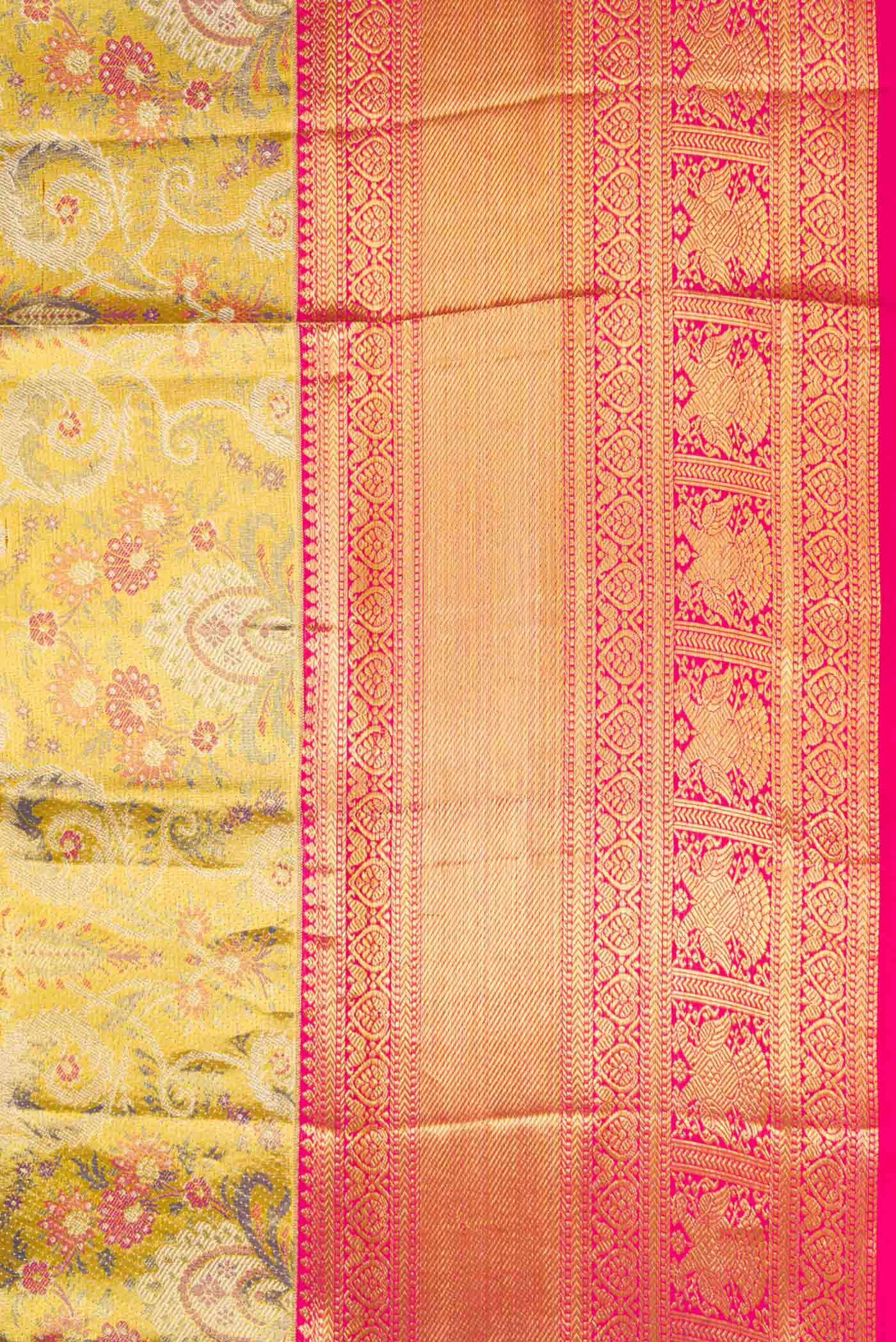 Border image of Gold Dual Tone Kanchipuram Tissue Silk Saree with Zari Brocade on the body and Zari Border. 