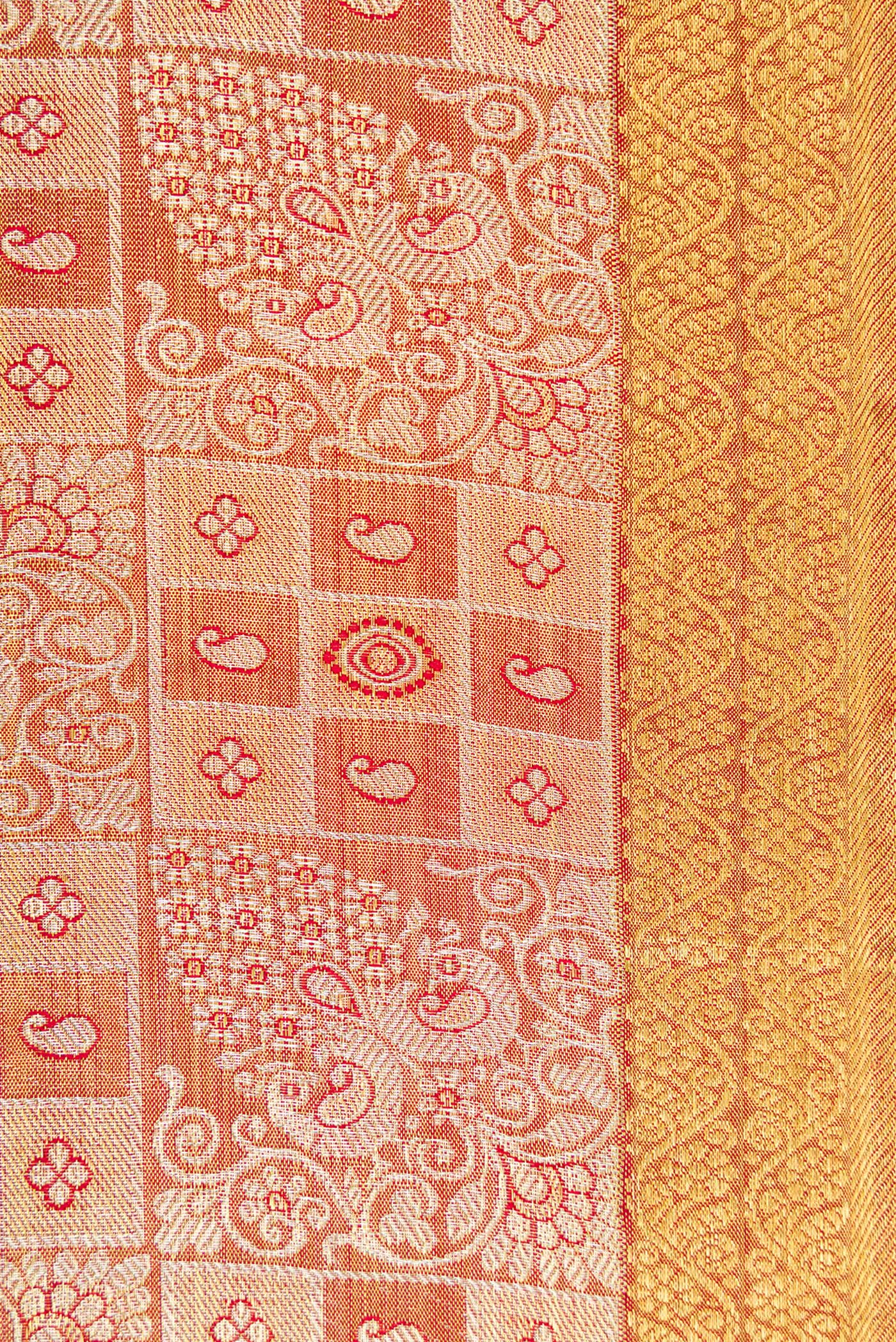 Border image of Gold Dual Tone Kanjivaram Tissue Silk Saree with Zari Brocade on the body and Zari Border. 