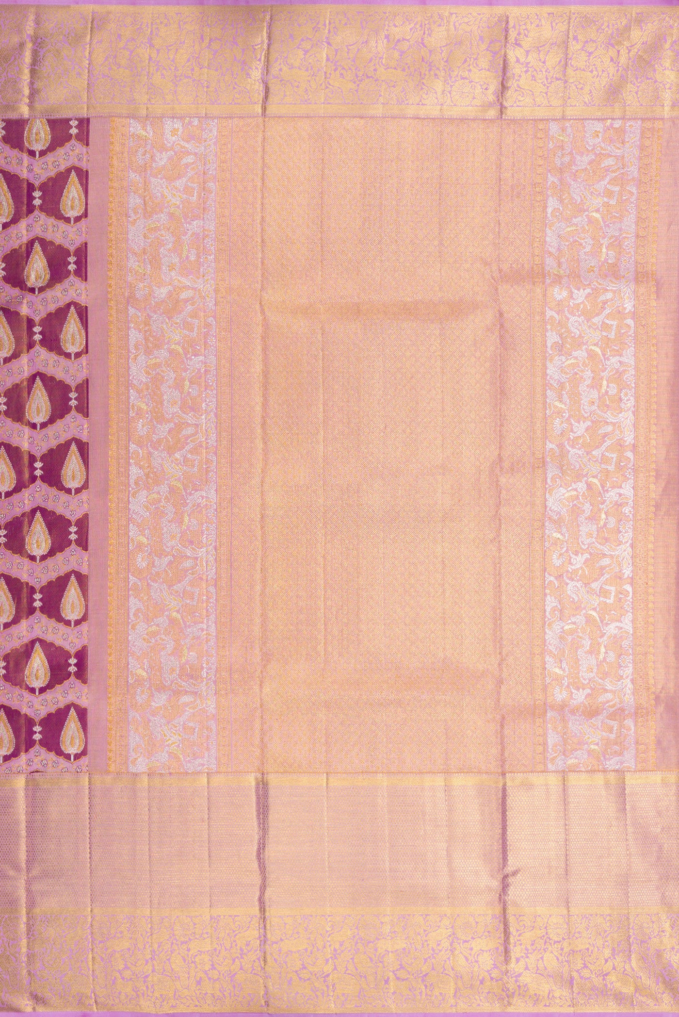 Close up image of the pallu of Purple Dual Tone Kanjivaram Tissue Silk Saree with Zari Brocade on the body and Zari Border. 