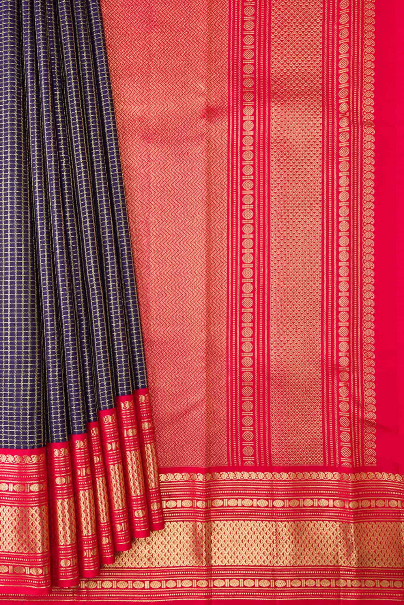 pleats pallu